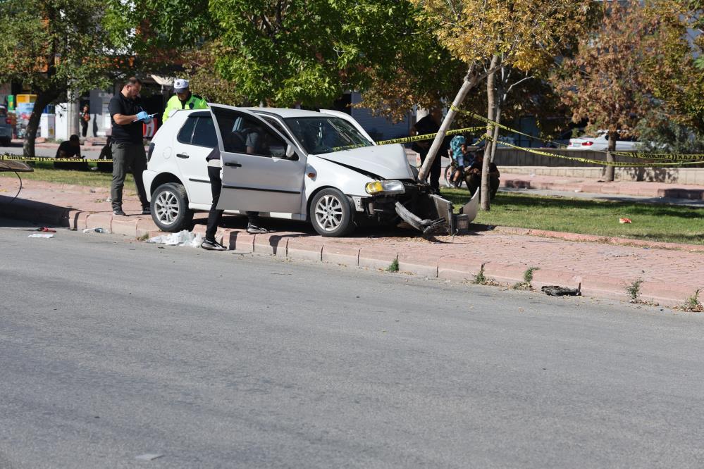 Kalp Krizi Geciren Surucu Kaza Yapti1