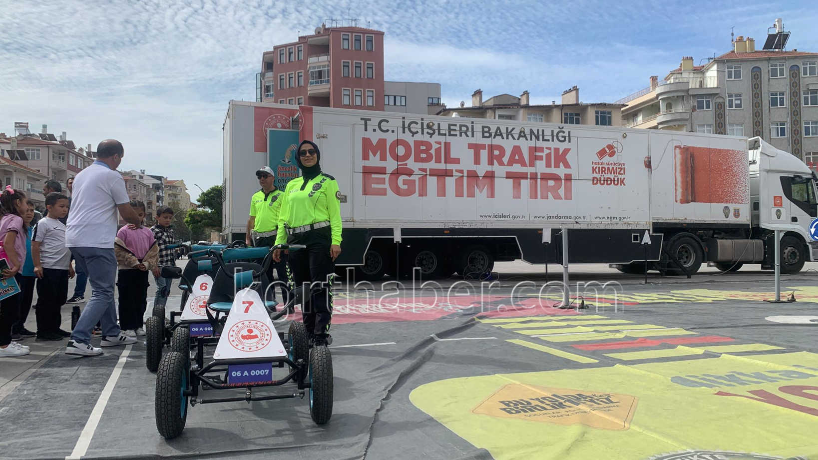 Mobil Trafik Egitim Tiri Karamana Geldi10