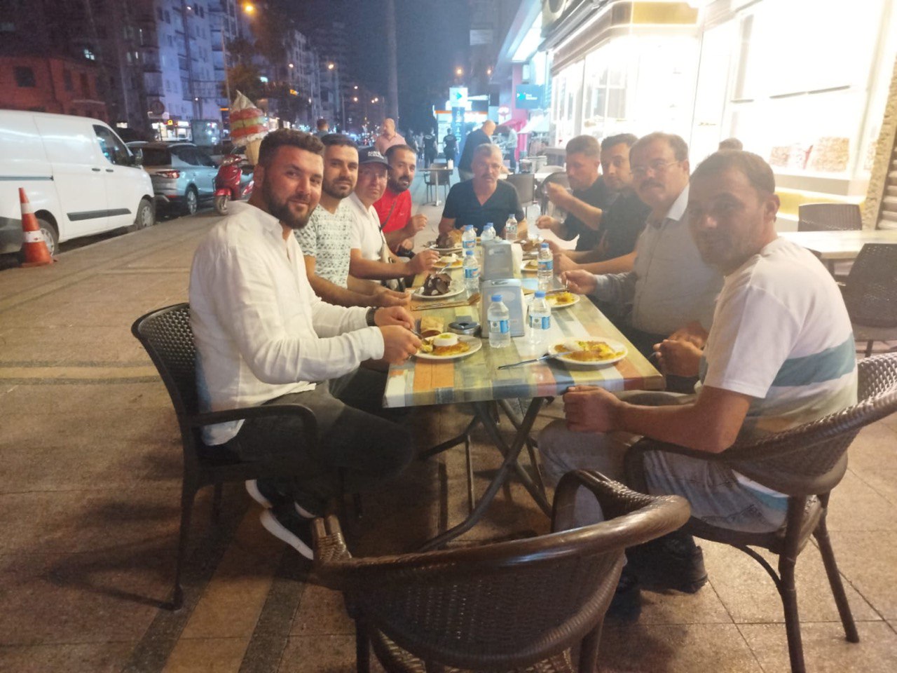 Baskan Yesildastan Jest Belediye Personeline Mersin Tatili3