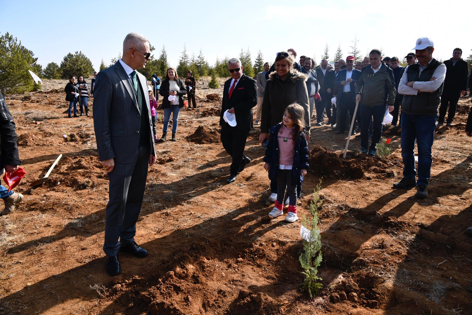 81 Ilde Eş Zamanlı Saat 11.11'De Milyonlarca Fidan Toprakla Buluştu (6)