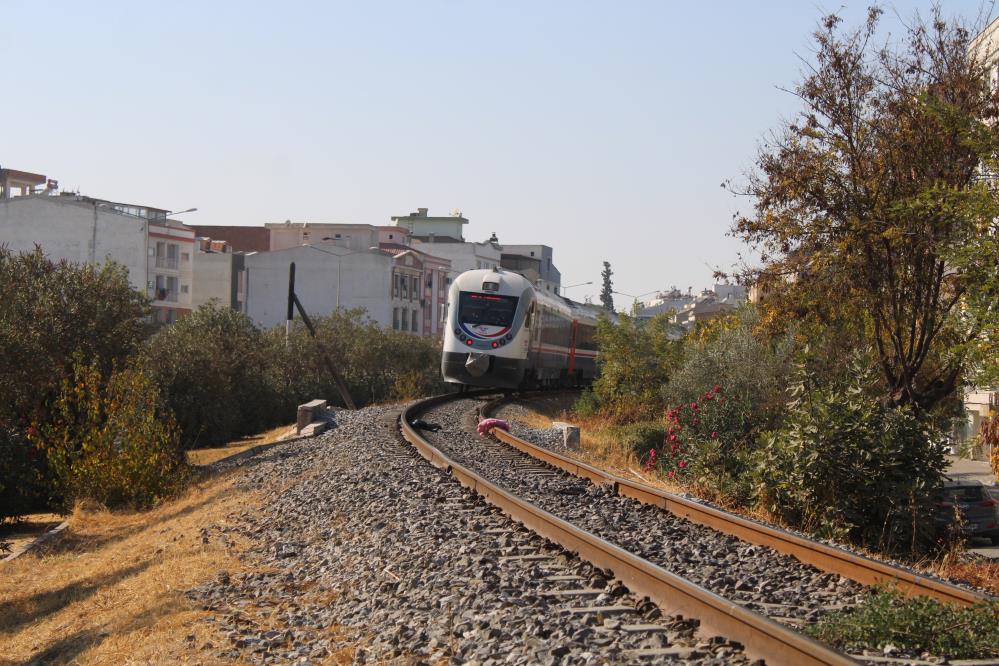 Aydinda Tren Yolunda Bomba Panigi1