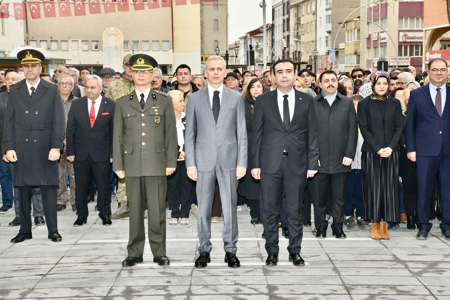 Karamanda 10 Kasim Ataturku Anma Ve Celenk Koyma Toreni1