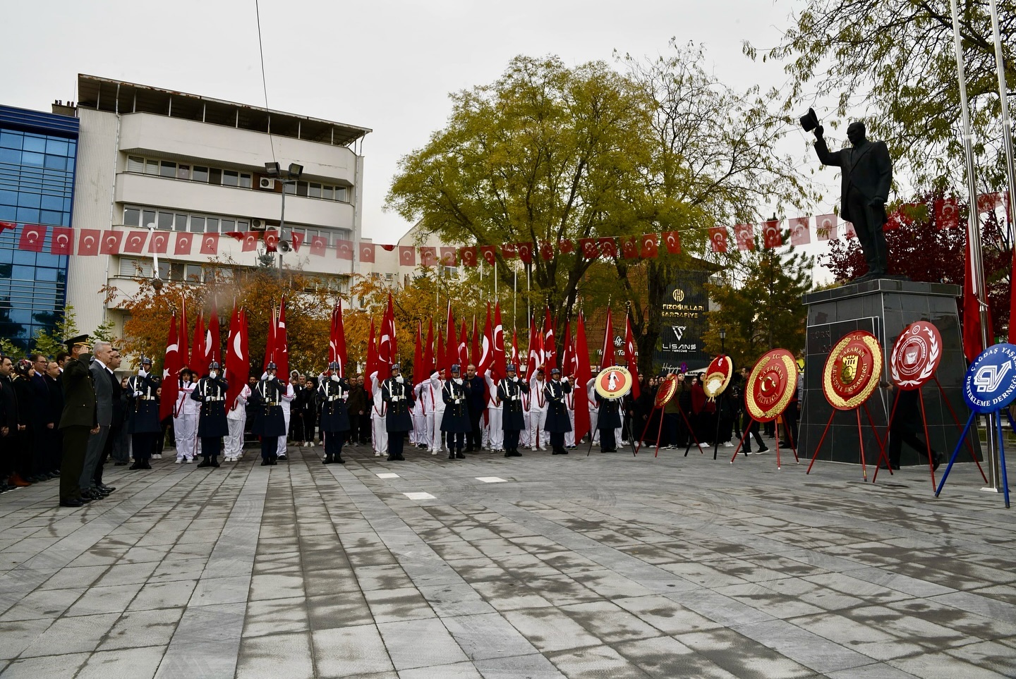 Karamanda 10 Kasim Ataturku Anma Ve Celenk Koyma Toreni4