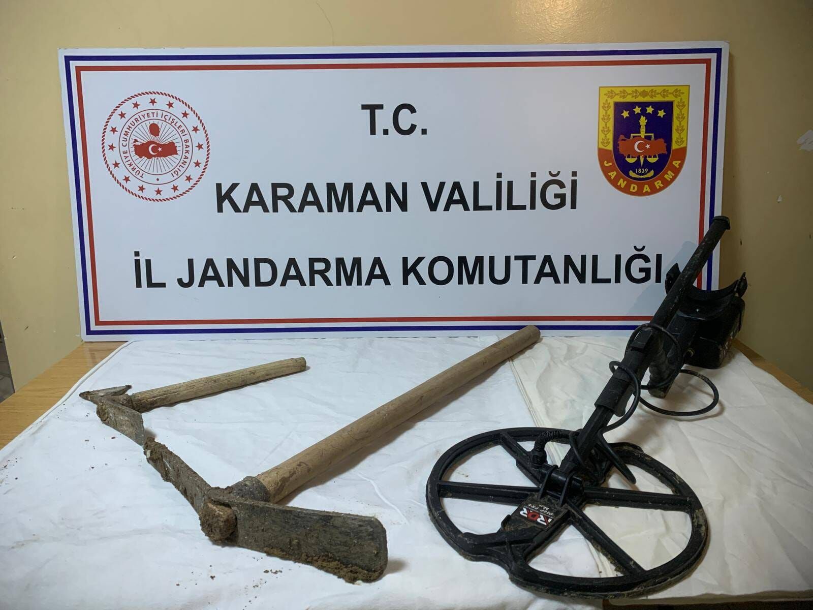 Karamanda Jandarma Tarafindan 16 Supheli Yakalandi 6 Kisi Tutuklandi (11)