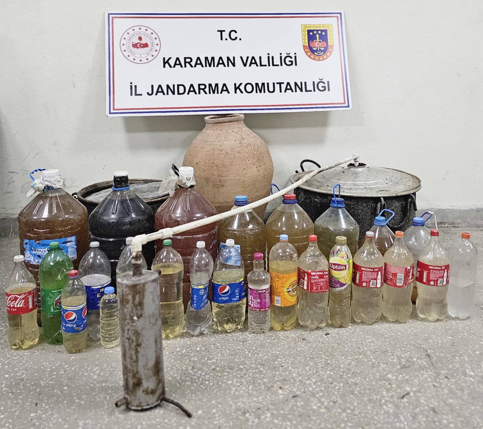 Karamanda Jandarma Tarafindan 16 Supheli Yakalandi 6 Kisi Tutuklandi (3)