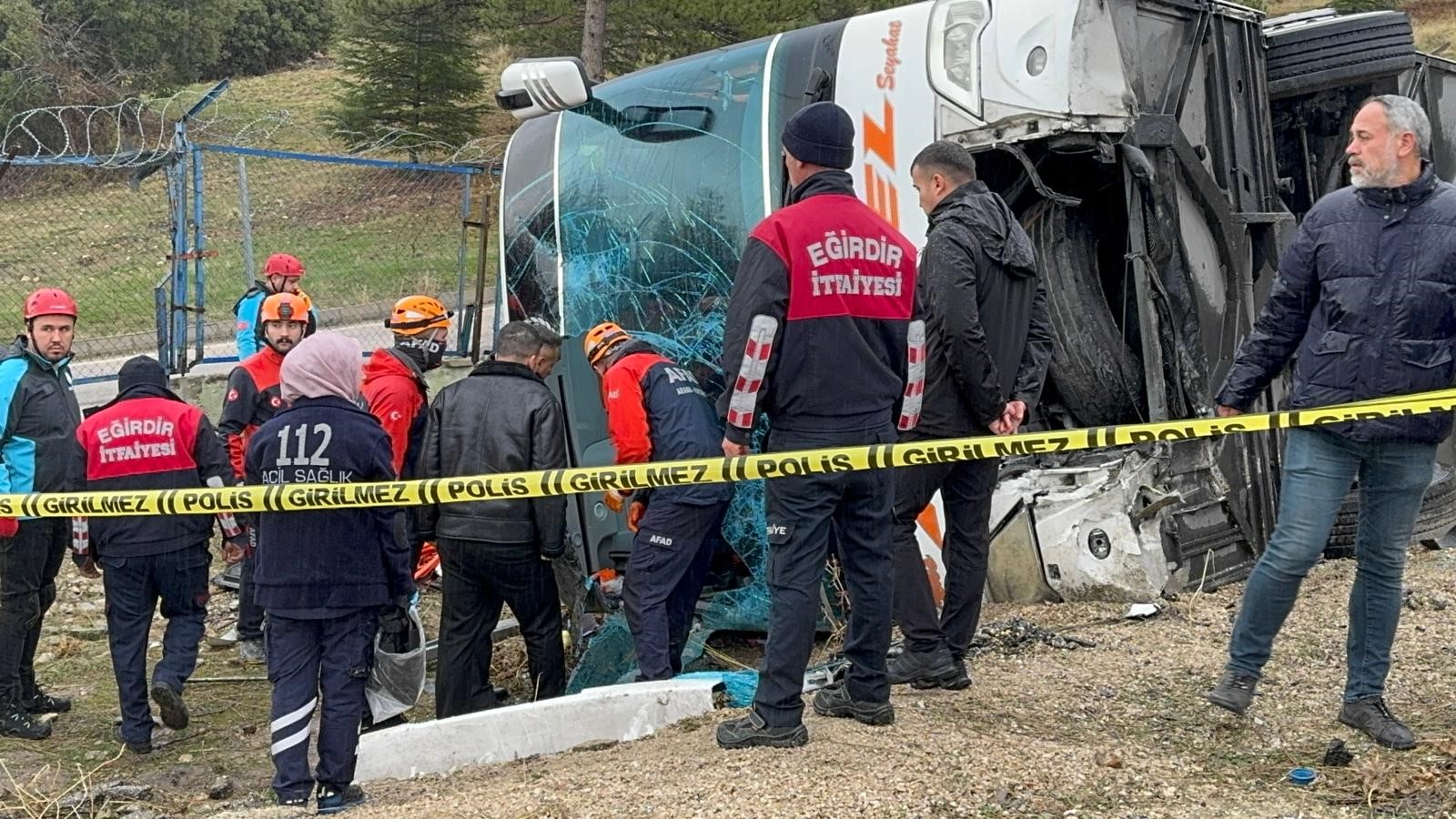 Yolcu Otobusu Sarampole Devrildi 1 Olu 24 Yarali (2)