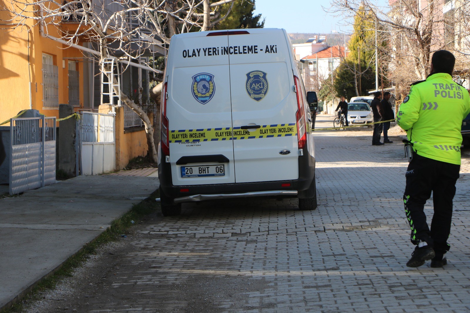 3 Gundur Kayipti Komsusunun Bahcesindeki Cuvalda Cansiz Bedeni Bulundu (4)