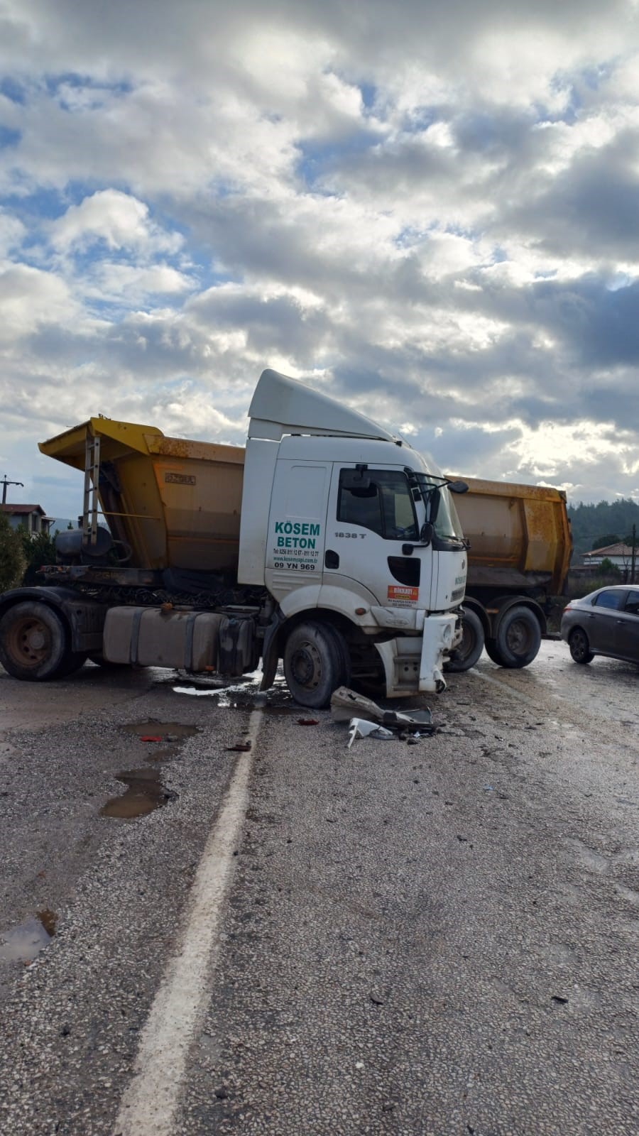 Feci Trafik Kazasi 1 Olu 3 Yarali (2)