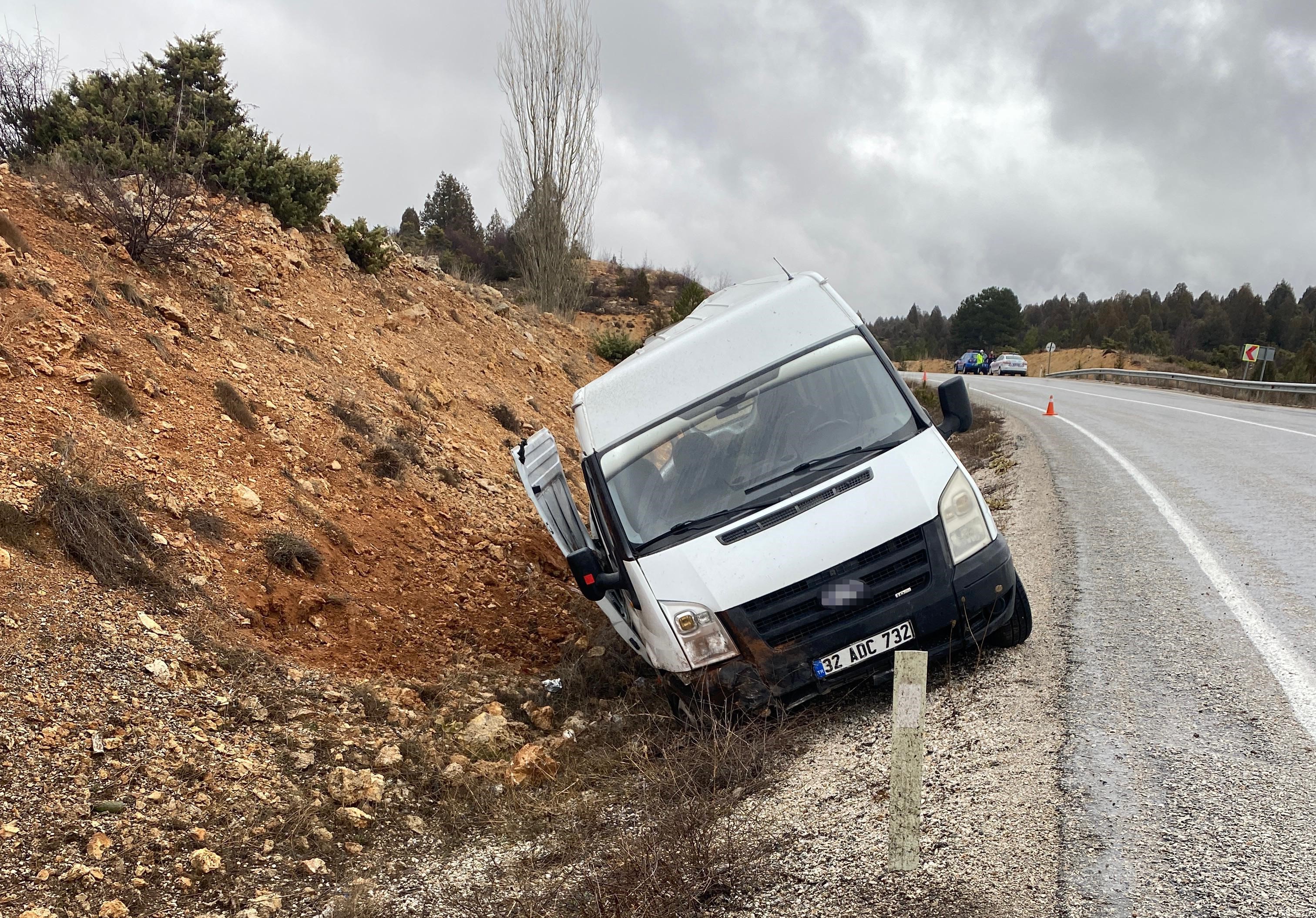 Iki Ayri Trafik Kazasinda 3 Kisi Yaralandi (2)