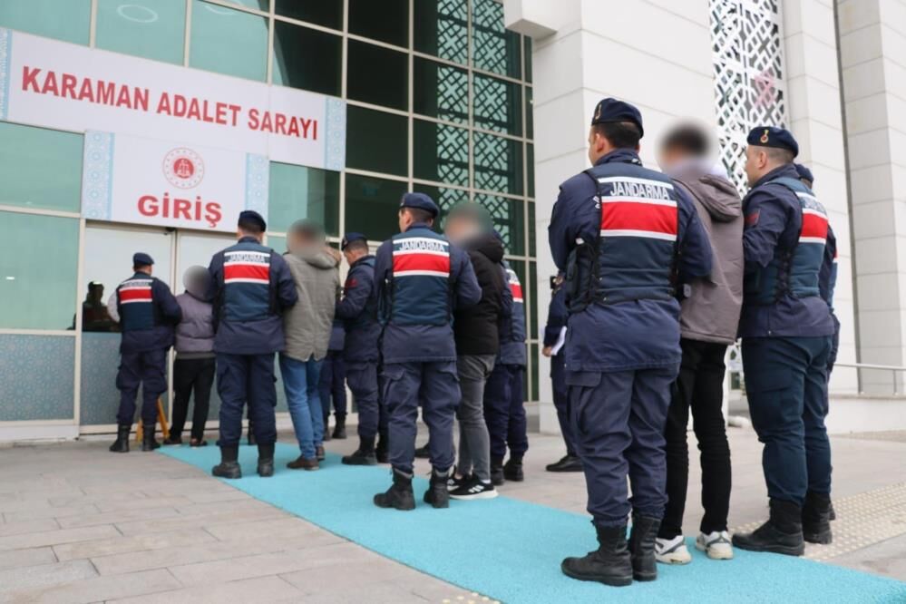 Karamanda Aranan 4 Sahis Jandarma Tarafindan Yakalandi1