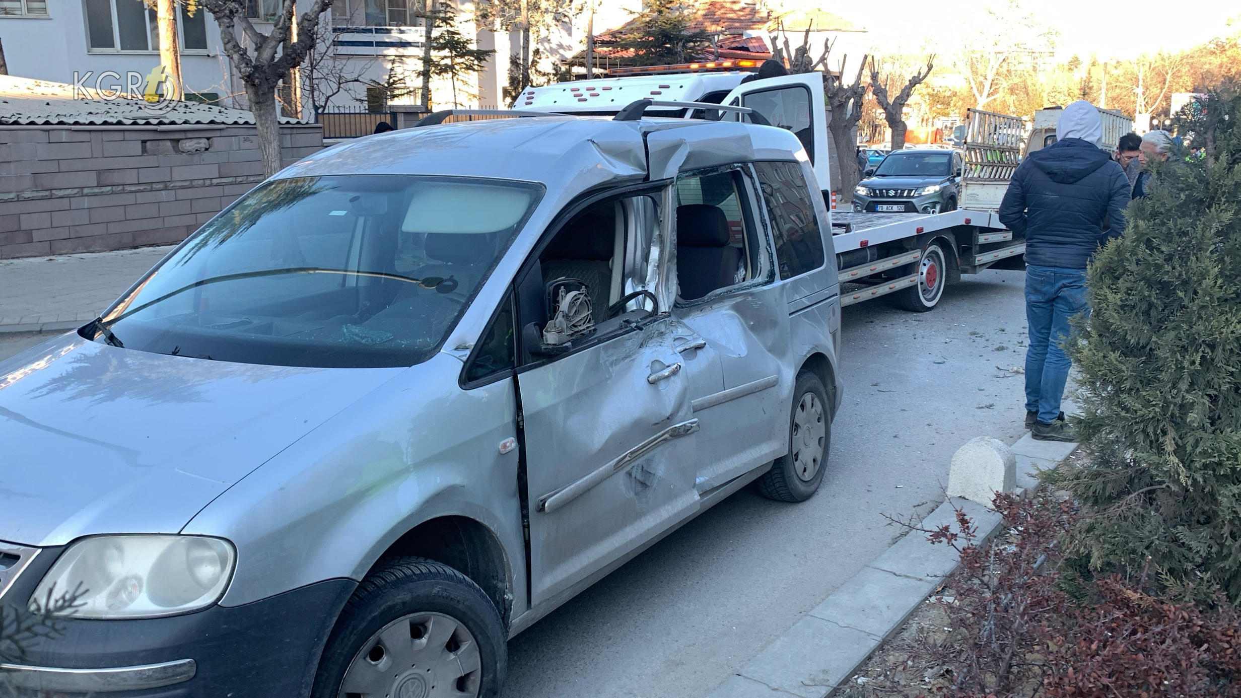 Karamanda Kamyonet Karsi Seride Uctu Ortalik Savas Alanina Dondu4