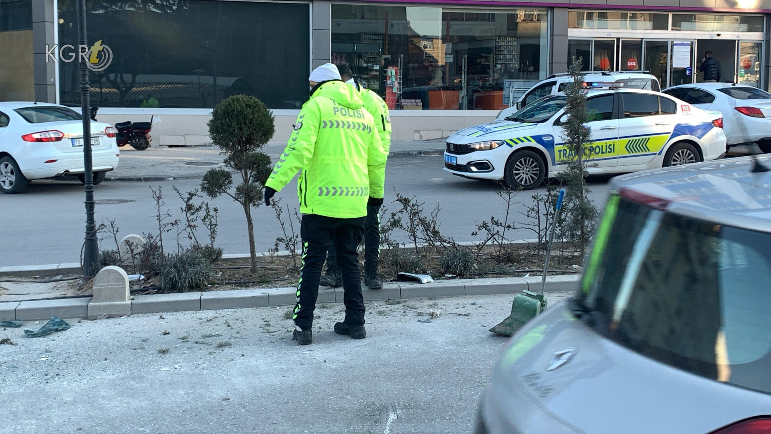 Karamanda Kamyonet Karsi Seride Uctu Ortalik Savas Alanina Dondu8