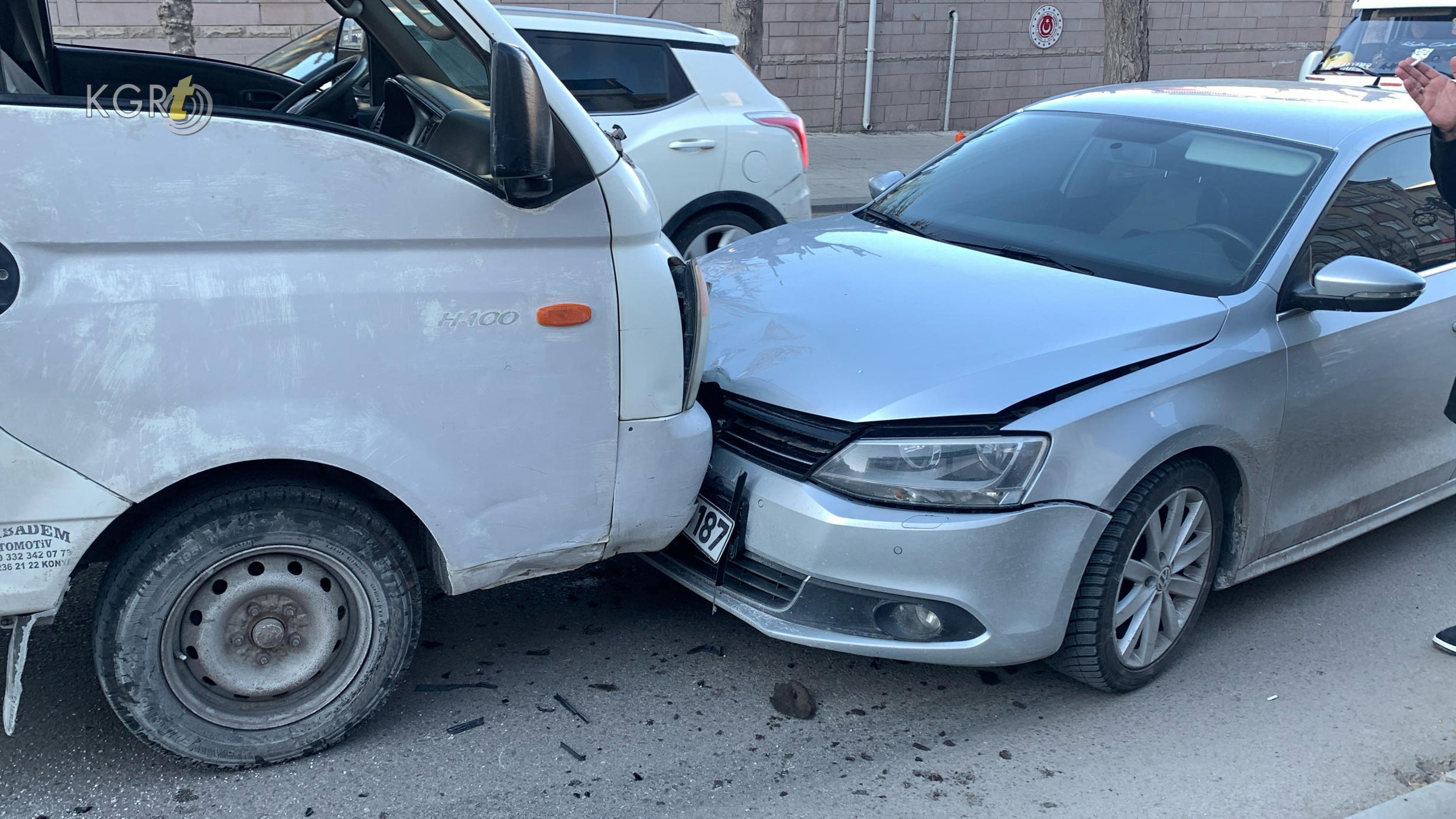 Karamanda Kamyonet Karsi Seride Uctu Ortalik Savas Alanina Dondu9