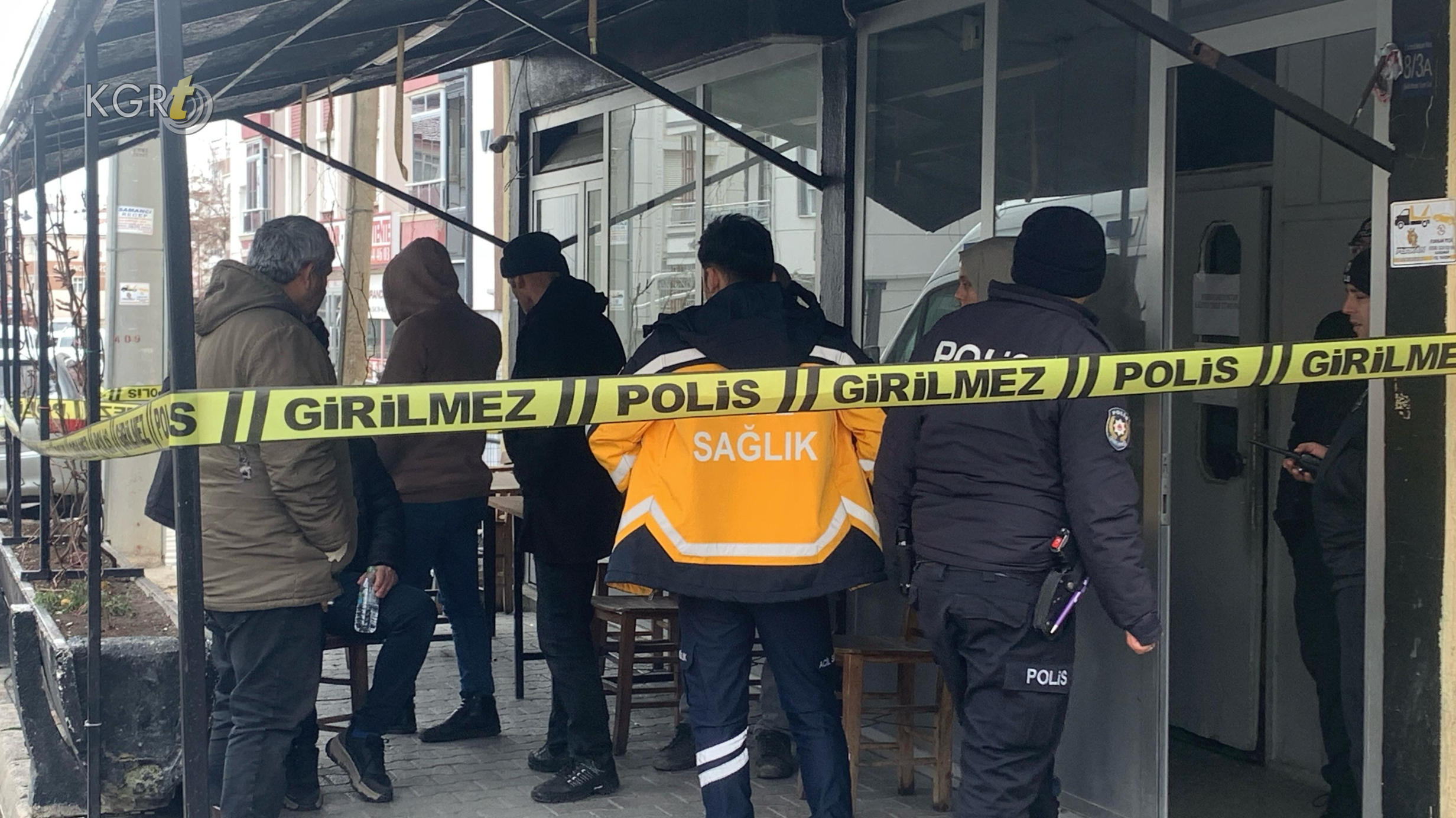 Karamanda Kiraathanede Rahatsizlanan Genc Adam Oldu4