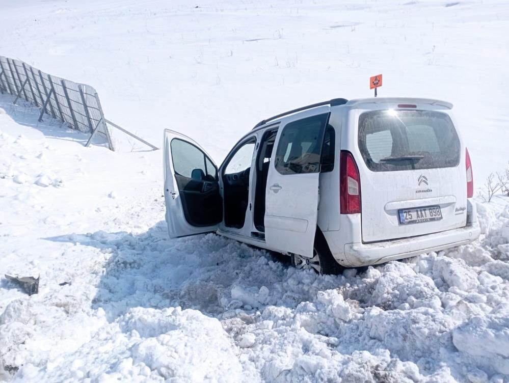 Karsta Feci Kaza Otomobil Ile Hafif Ticari Arac Carpisti 9 Yarali1