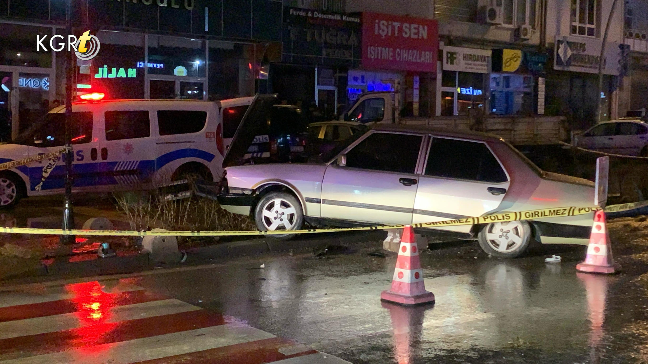 Kaza Yapan Surucu Karakola Goturulurken Polis Aracinda Yasamina Son Vermek Istedi1