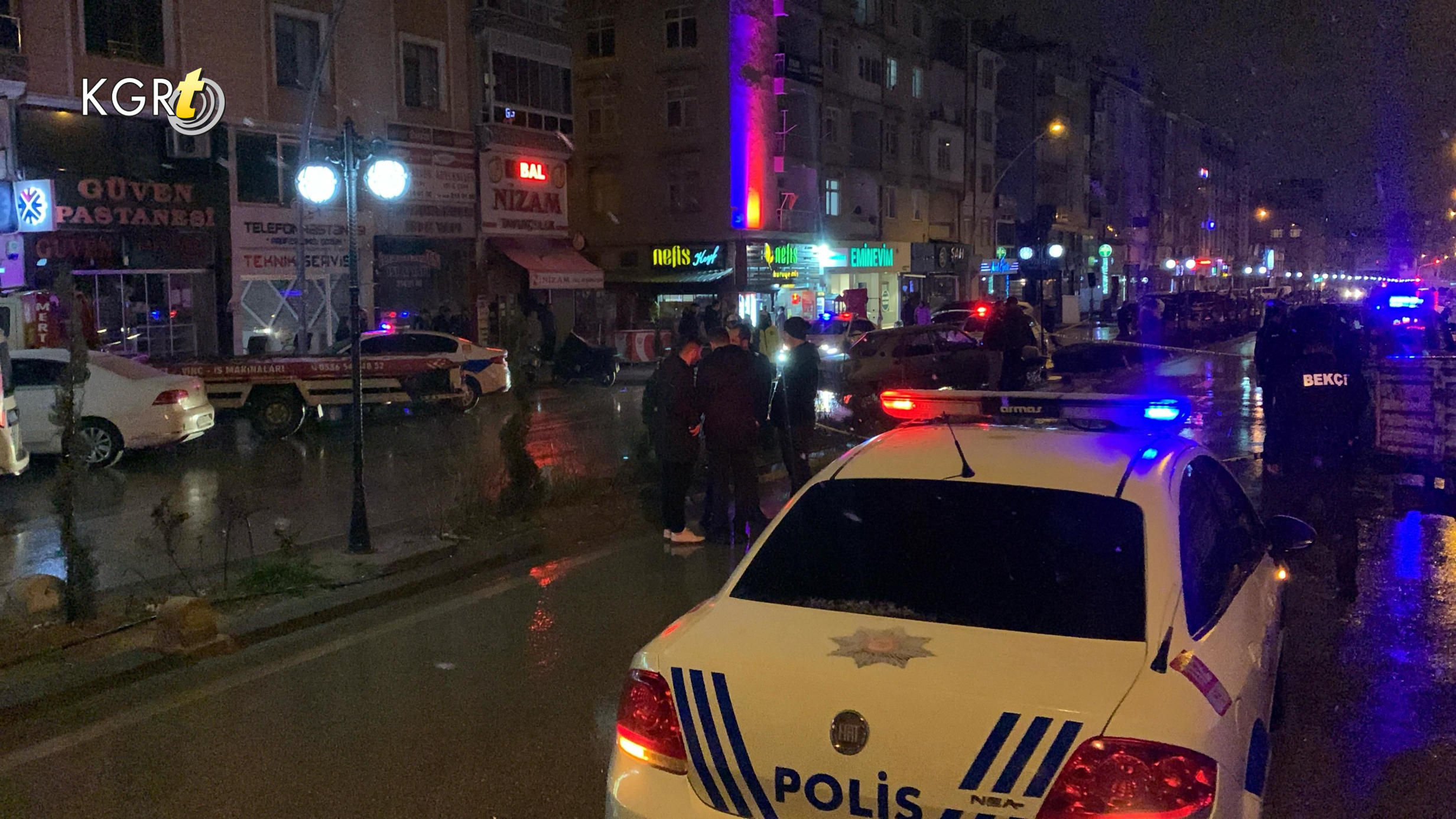 Kaza Yapan Surucu Karakola Goturulurken Polis Aracinda Yasamina Son Vermek Istedi2