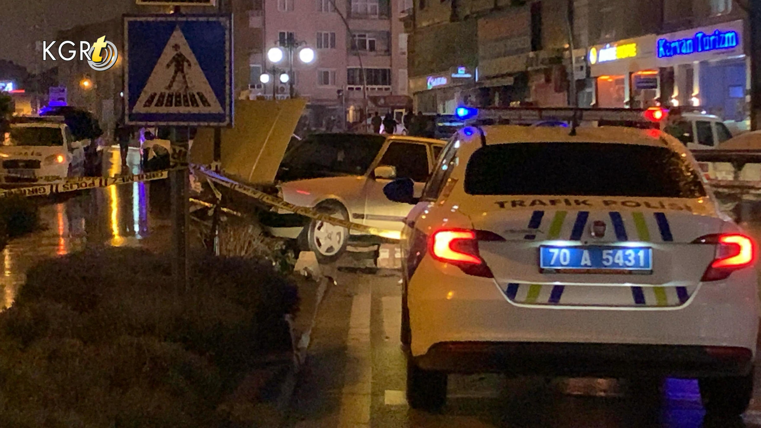Kaza Yapan Surucu Karakola Goturulurken Polis Aracinda Yasamina Son Vermek Istedi8