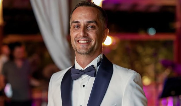 Tugrul Tulek Kimdir1