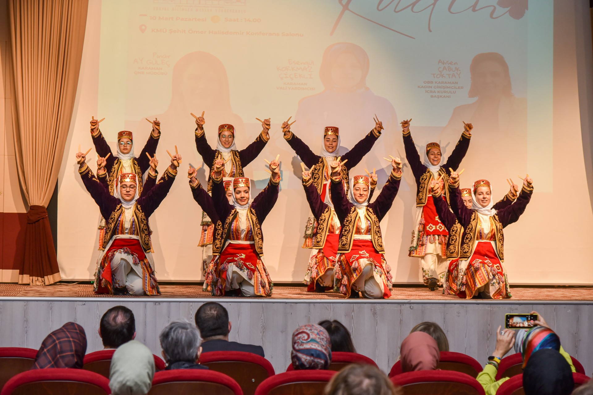 Kmude Gucun Zarafetin Ve Degisimin Adi Kadin Konulu Program Duzenlendi2
