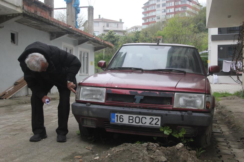 17 Yildir Kullanamadigi Aracini Vergisini Odeyerek Bekliyor Emekli Ogretmenin Drami1