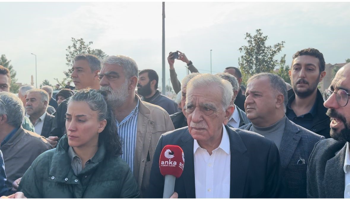 Ahmet Turk Hastaneye Mi Kaldirildi (1)