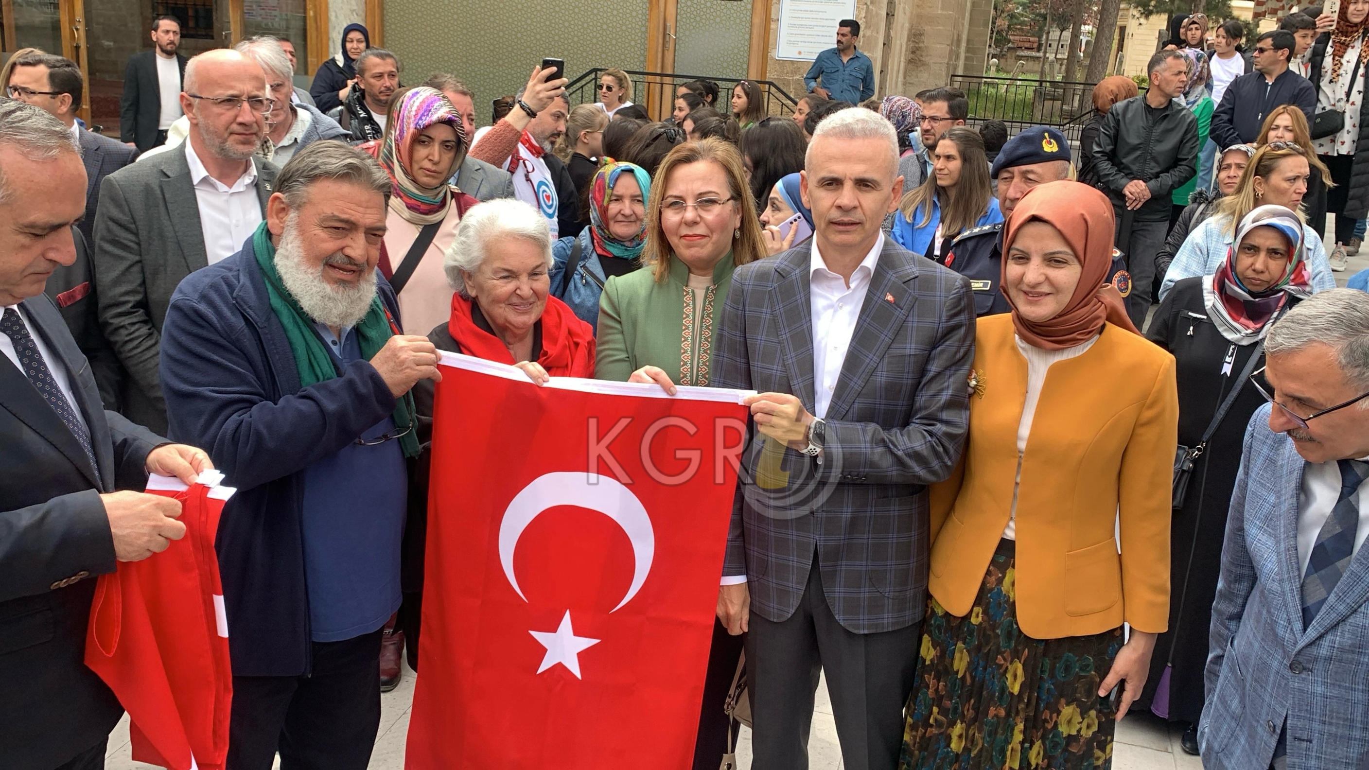 Bu Yil 7Ncisi Duzenlendi Hazreti Mevlana Icin Karamandan Konyaya Sevgi Ve Baris Yuruyusu12