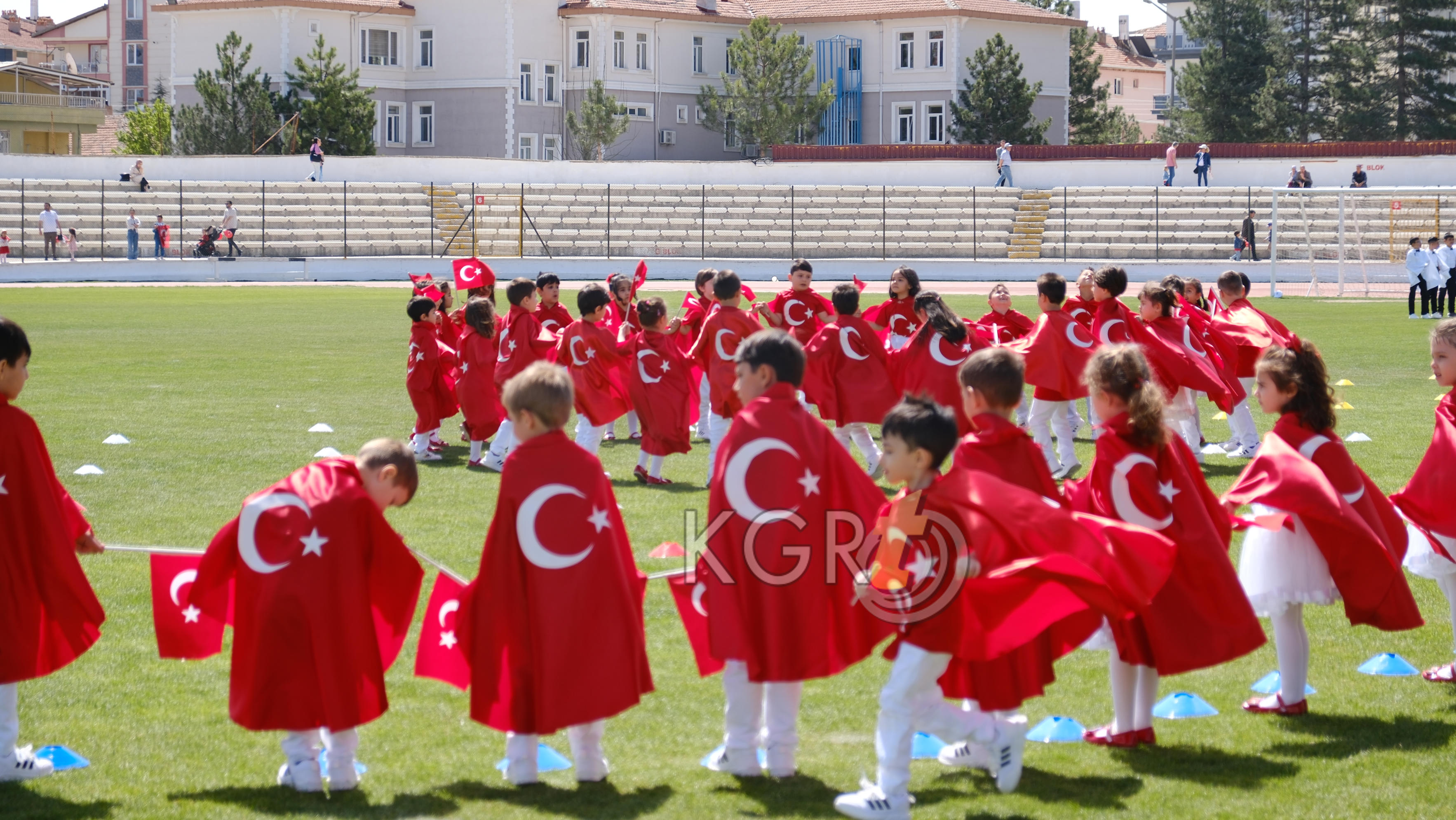 Karamanda 23 Nisan Kutlamalarinda Renkli Goruntuler Ortaya Cikti20