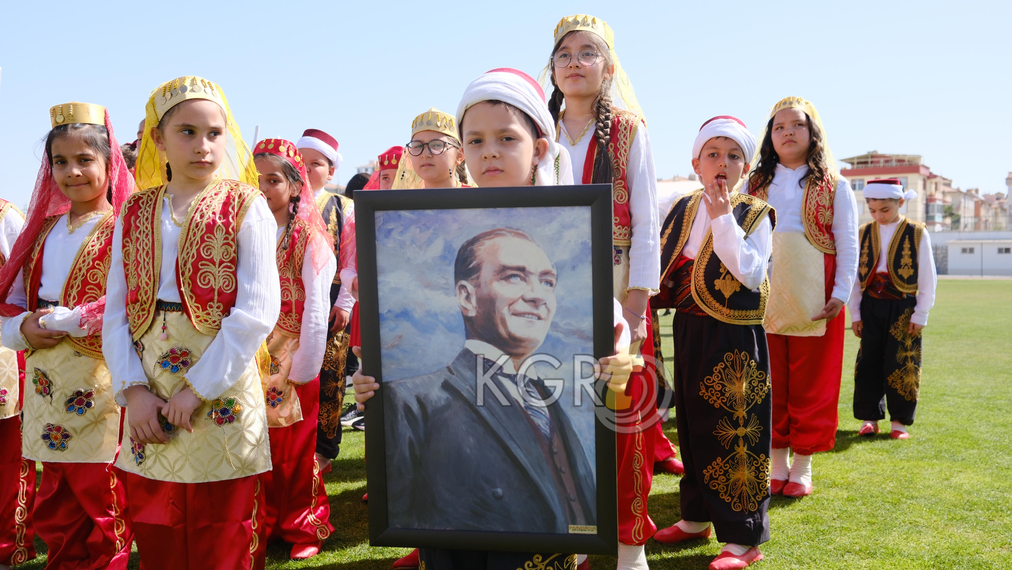 Karamanda 23 Nisan Kutlamalarinda Renkli Goruntuler Ortaya Cikti23