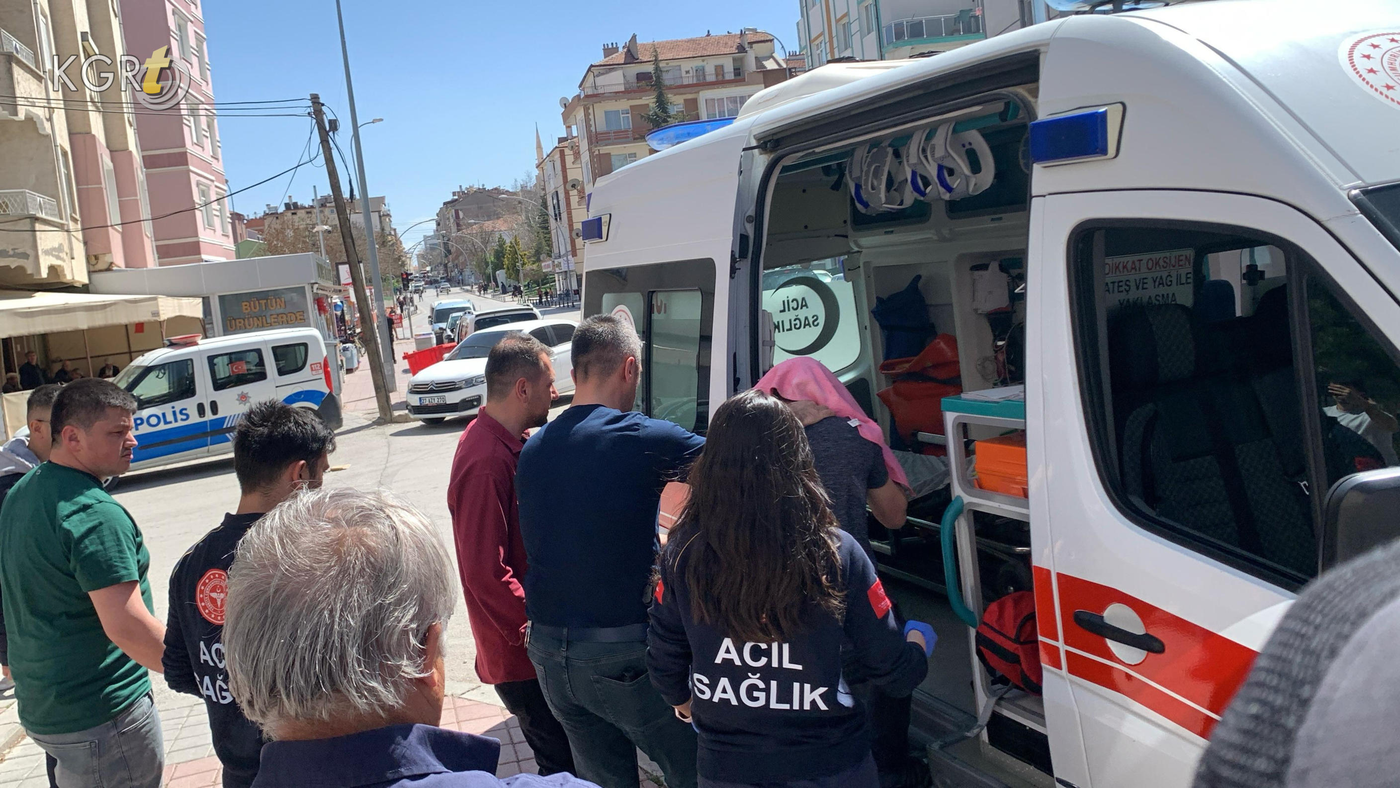 Karamanda 35 Aylik Hamile Esini Bicakla Rehin Aldi1