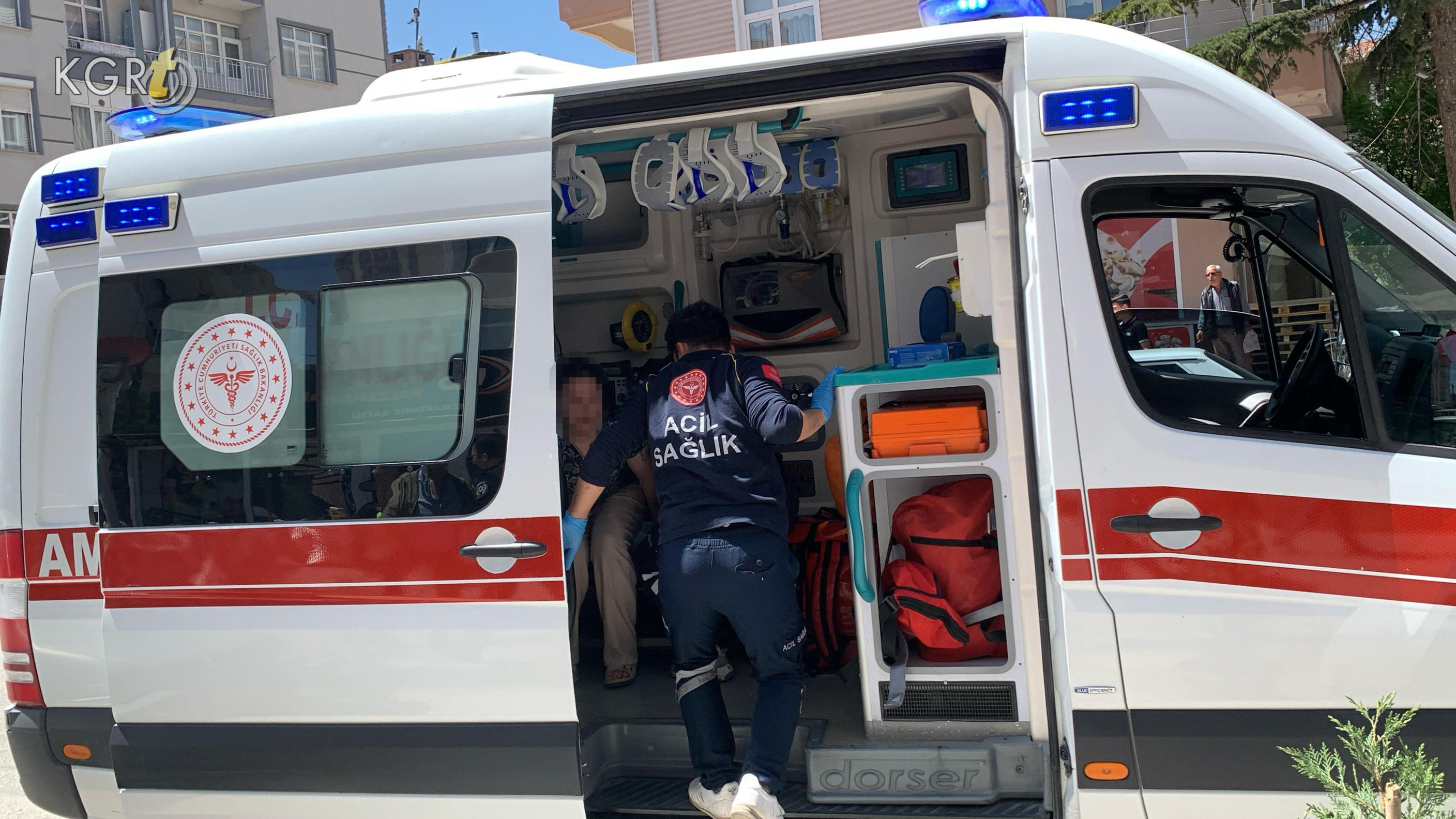 Karamanda 35 Aylik Hamile Esini Bicakla Rehin Aldi5