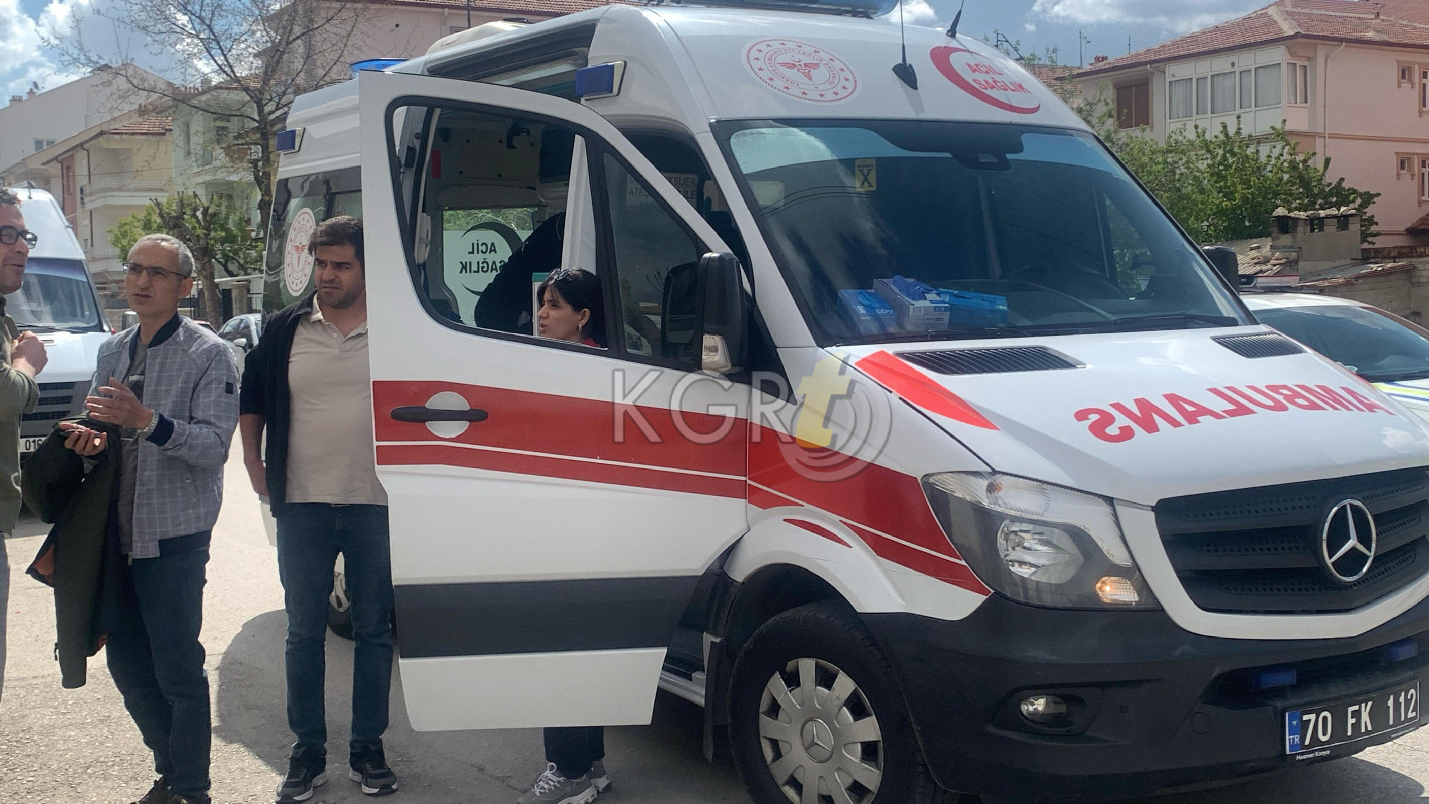 Karamanda Cip Ile Otomobil Carpisti Ortalik Savas Alanina Dondu 2 Yarali2