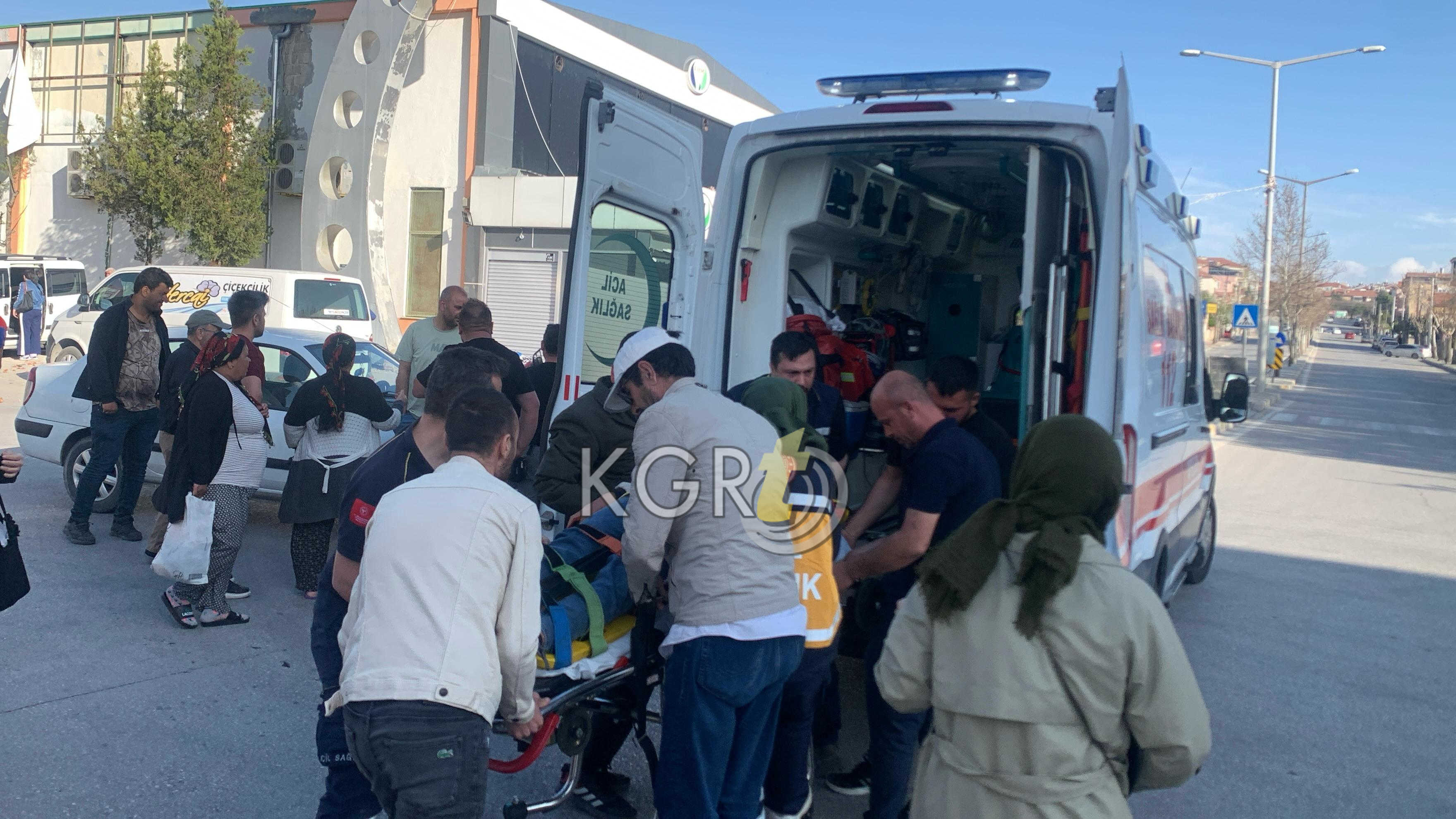 Karamanda Otomobille Carpisan Motosiklet Surucusu Yaralandi4