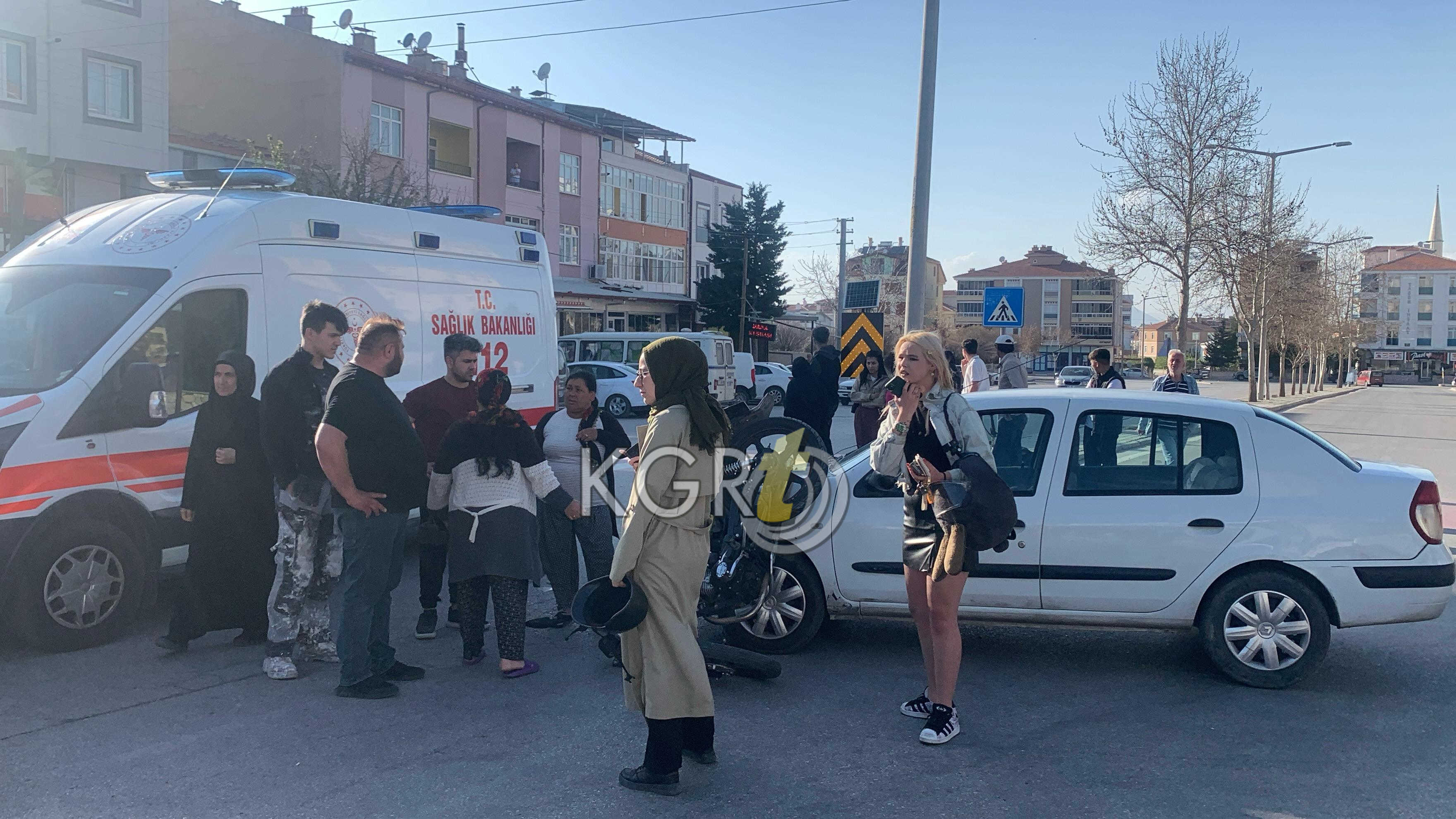 Karamanda Otomobille Carpisan Motosiklet Surucusu Yaralandi6