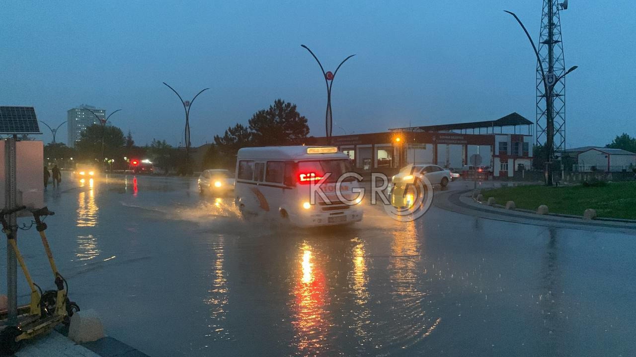 Meteoroloji Uyardi Karamana Saganak Yagis Geliyor2