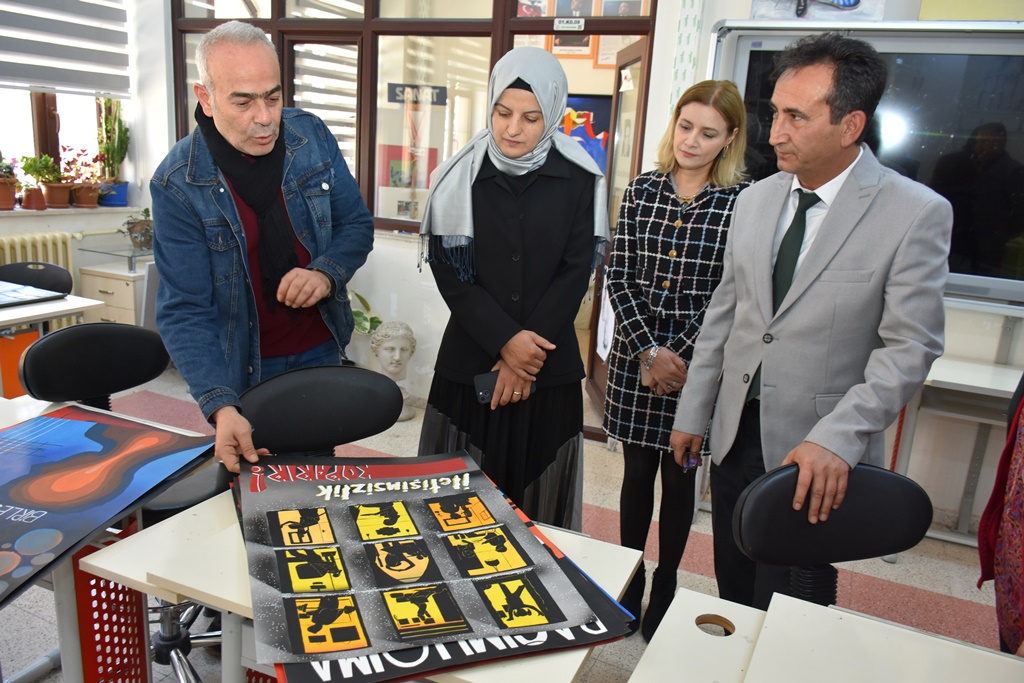 Sanatin Kalbinde Bir Gun Karaman Guzel Sanatlar Lisesine Ziyaret (2)