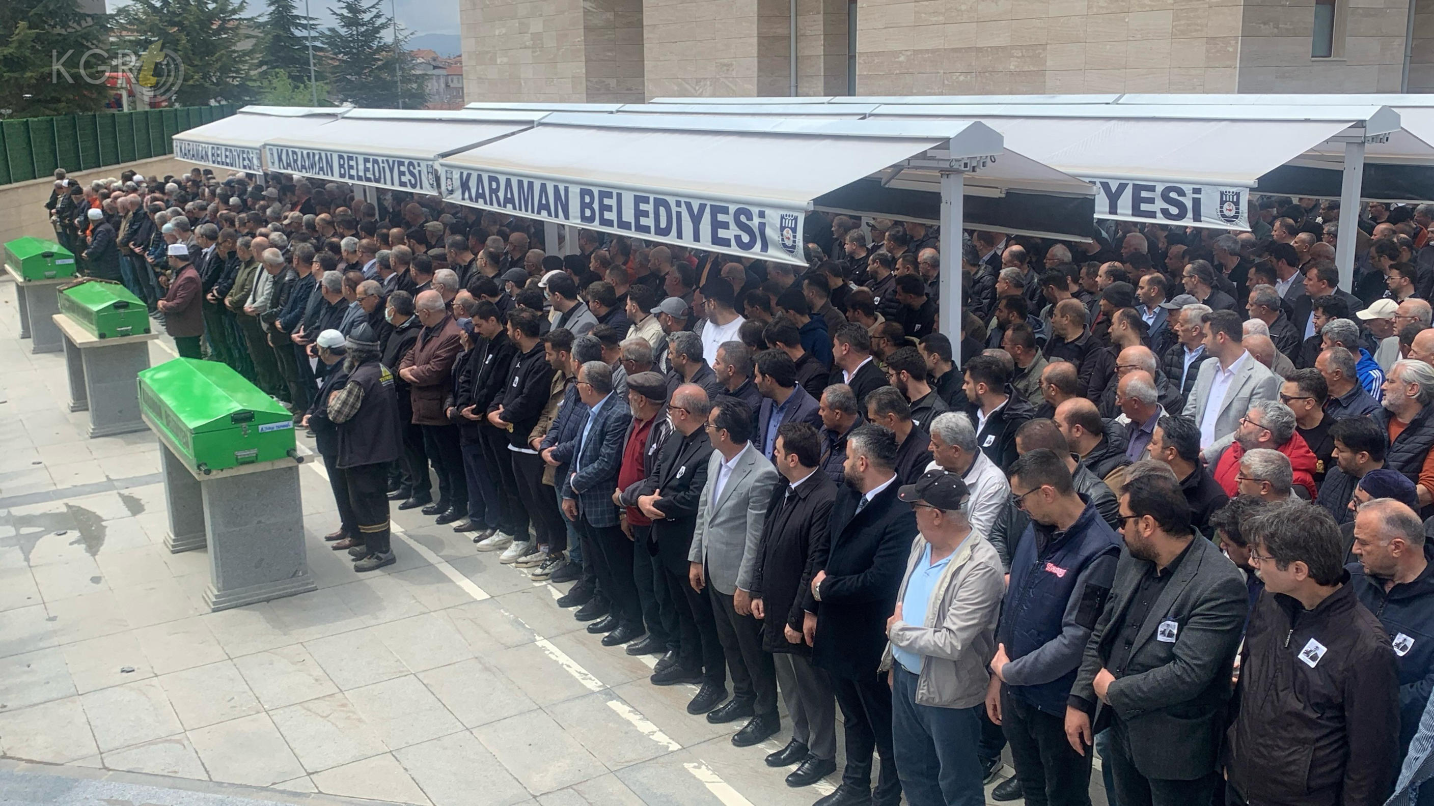 Sarayin Sevilen Ismi Adnan Demirbag Son Yolculuguna Ugurlandi15