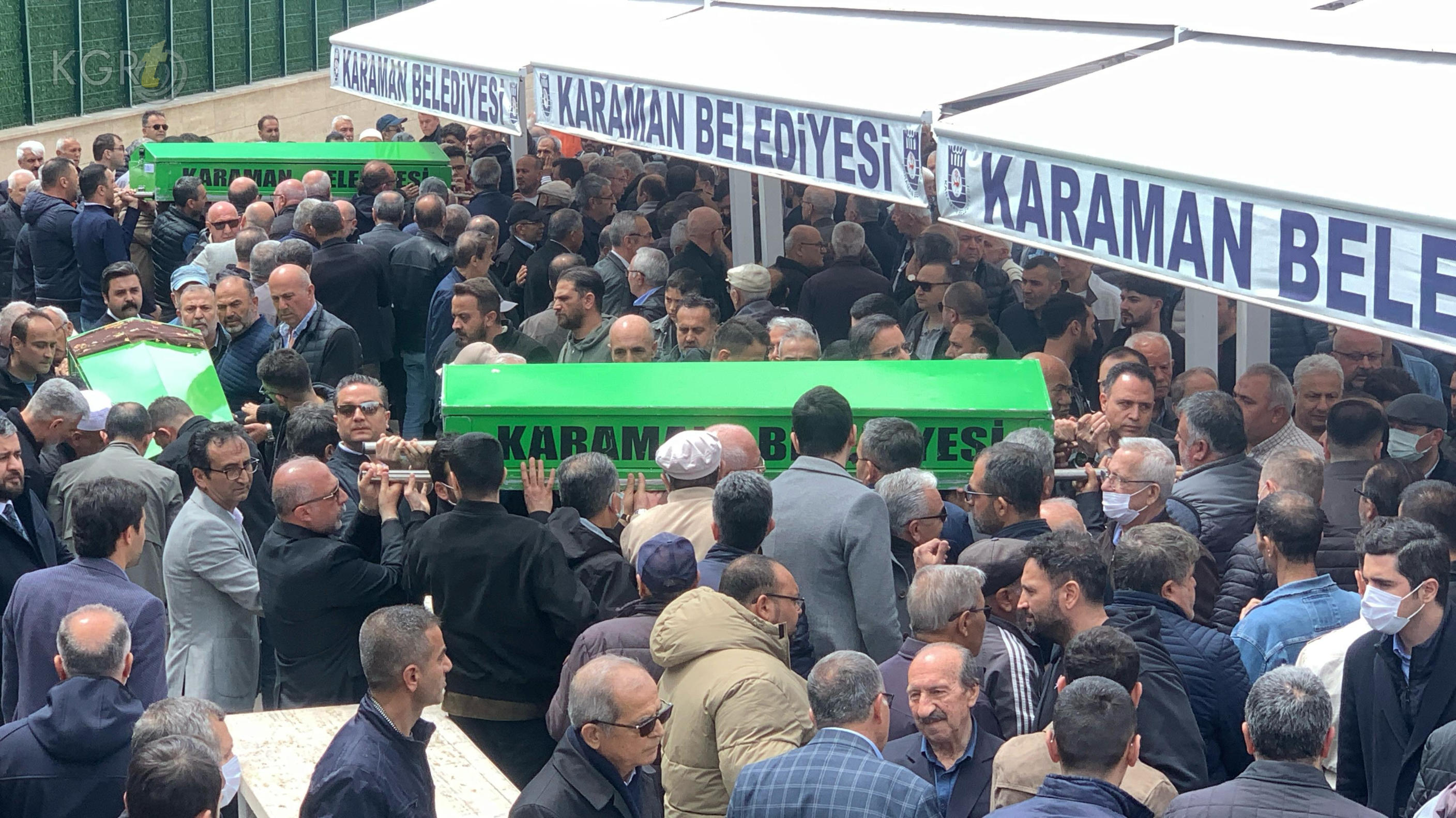 Sarayin Sevilen Ismi Adnan Demirbag Son Yolculuguna Ugurlandi4
