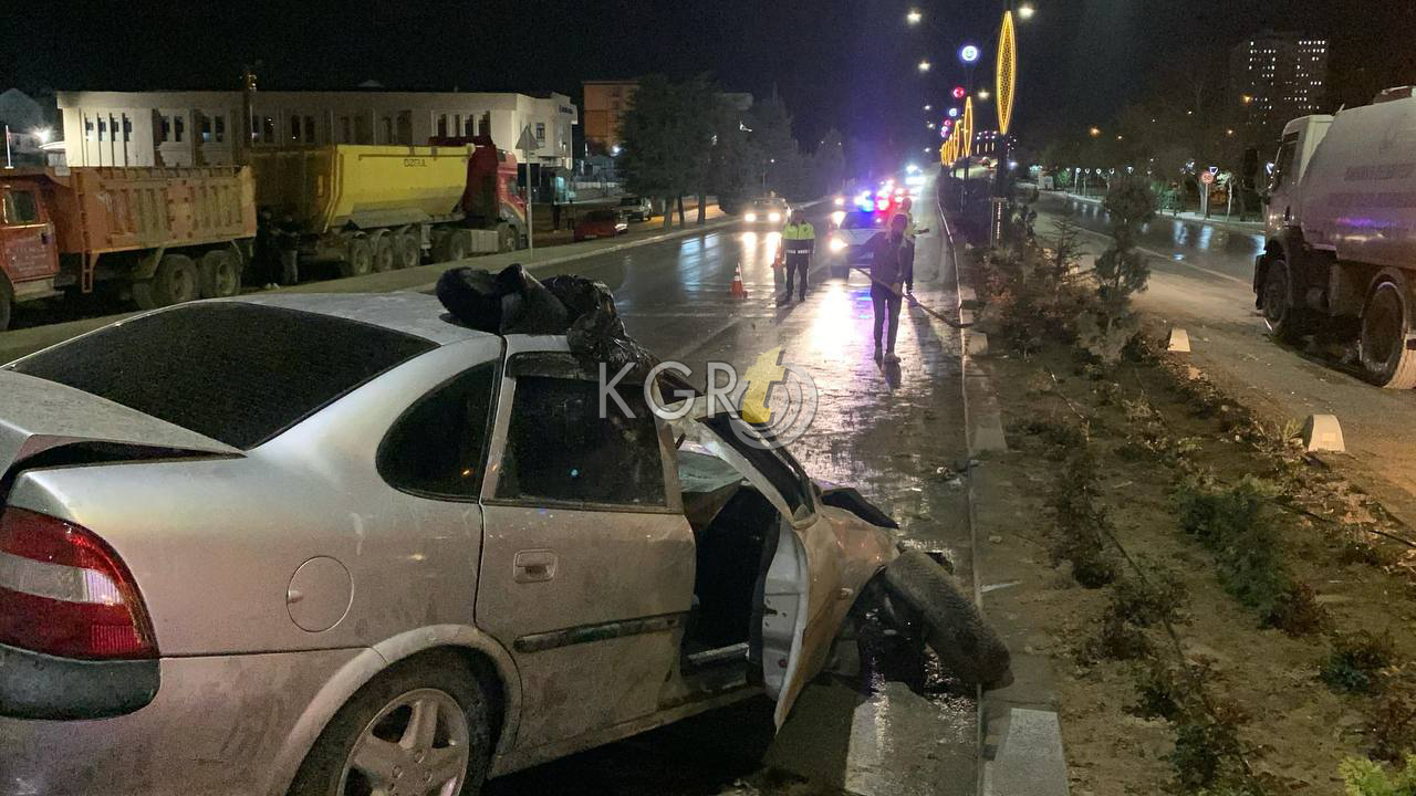 Takla Atan Arac Refuje Cikarak Durabildi 2 Yarali1