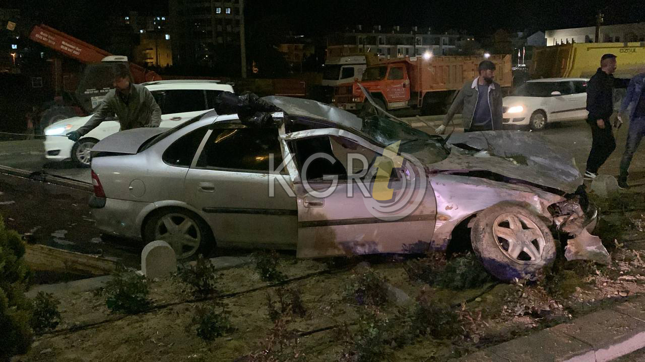 Takla Atan Arac Refuje Cikarak Durabildi 2 Yarali3
