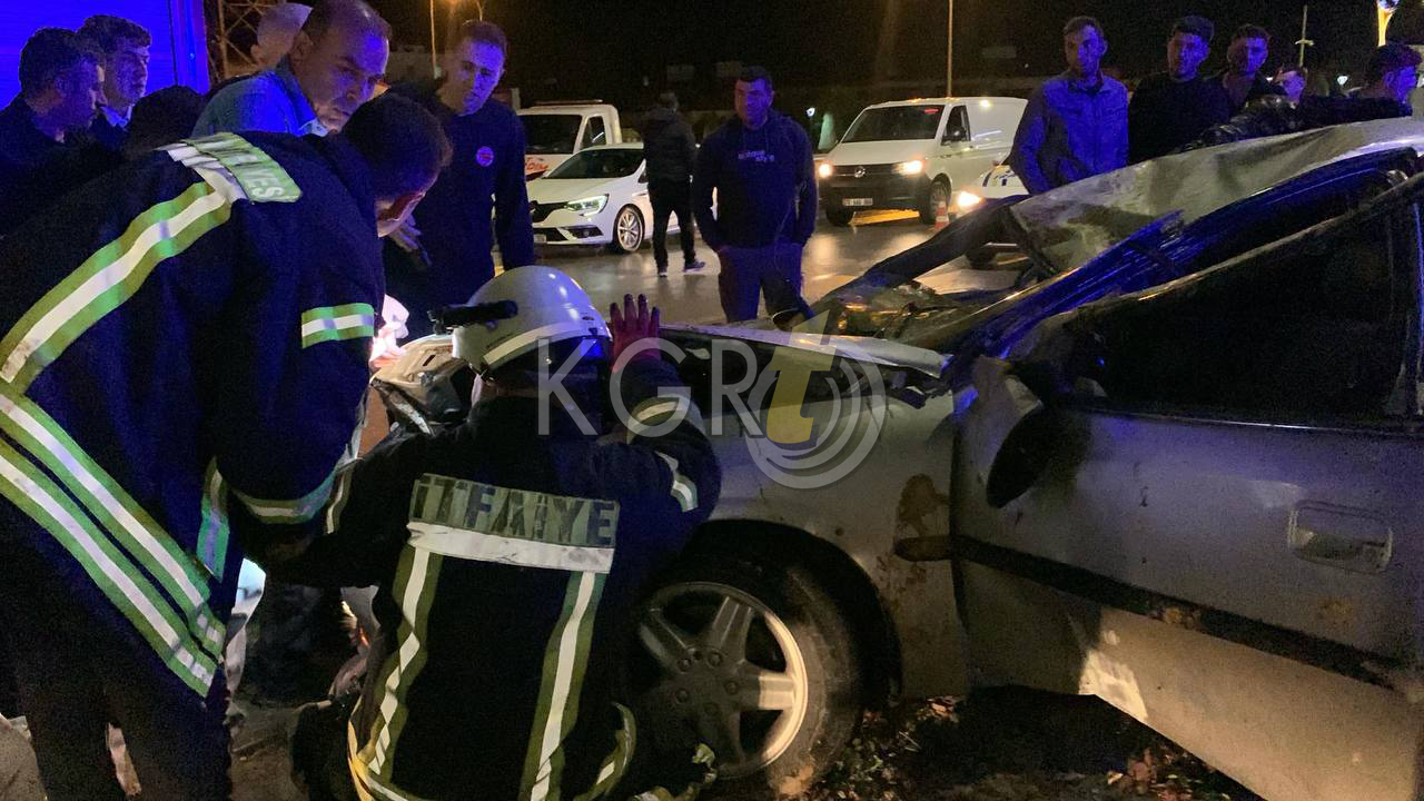 Takla Atan Arac Refuje Cikarak Durabildi 2 Yarali4