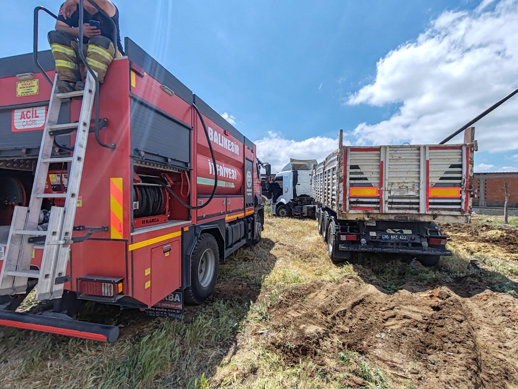 Ahir Yangini 42 Kucukbas Hayvan Telef Oldu (2)