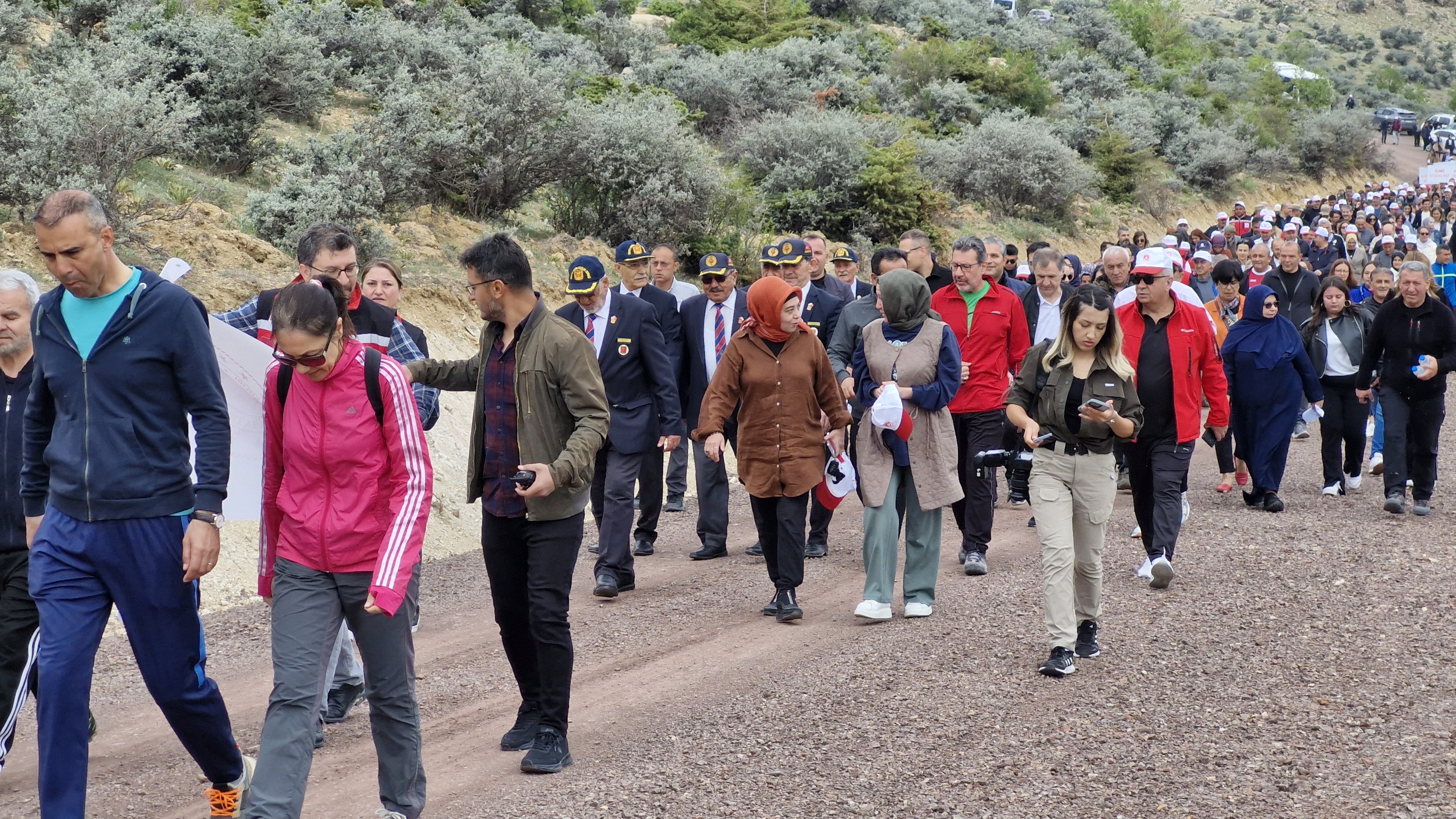 Aile Haftasi Etkinligi Farkindalik Yuruyusu Duzenlendi (1)
