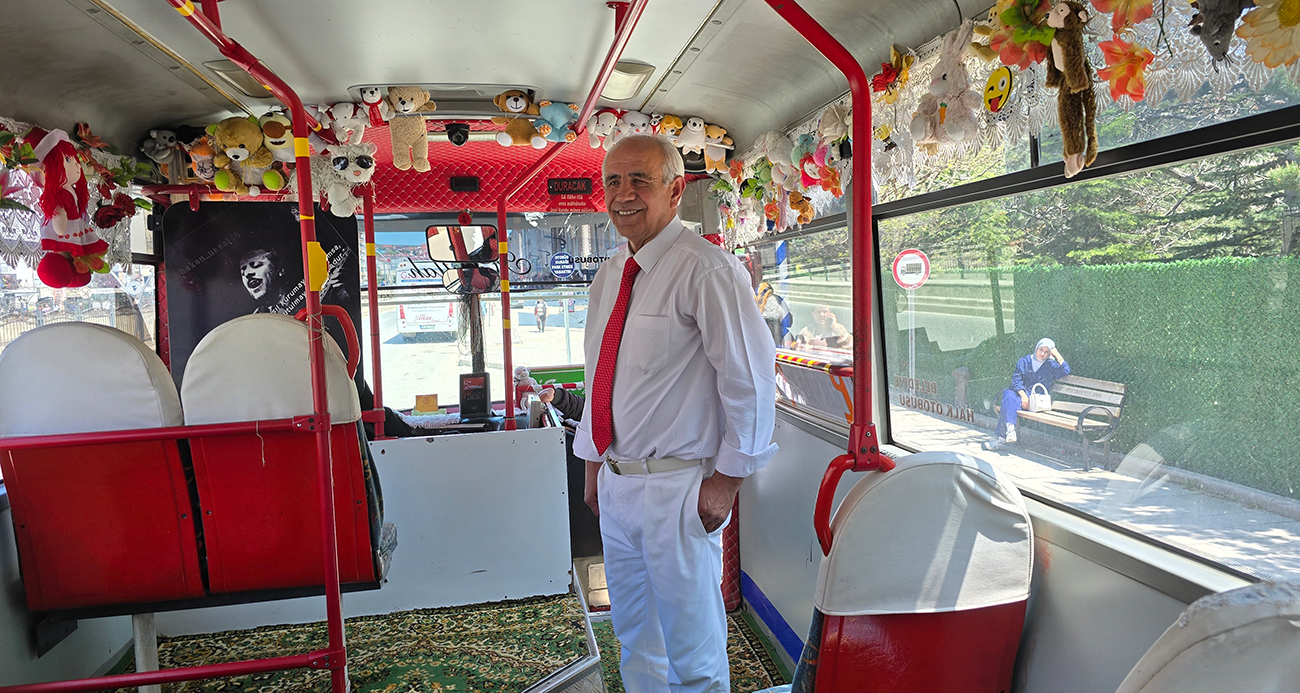 Boyle Otobus Gorulmedi Sergi Gibi (1)-1