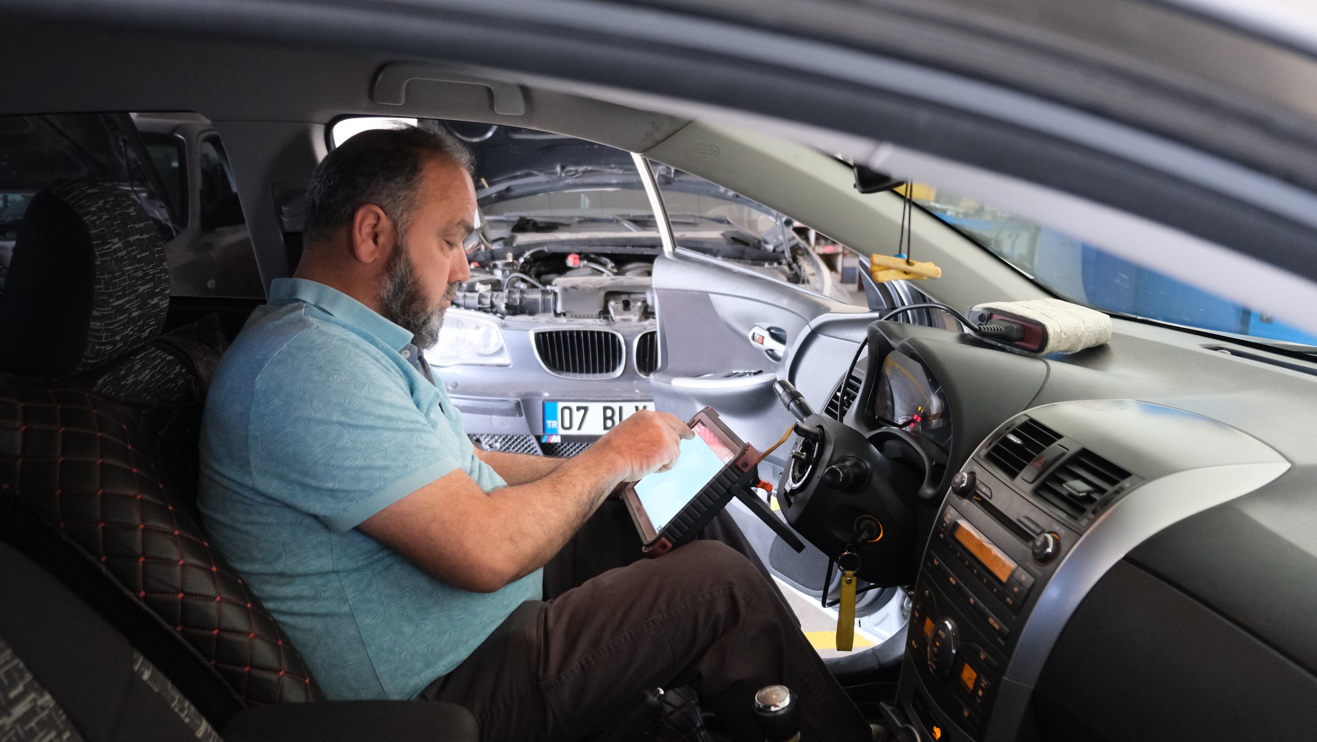 Karaman Defterdarligindan Duyarli Oto Elektrikciye Odul (2)-1
