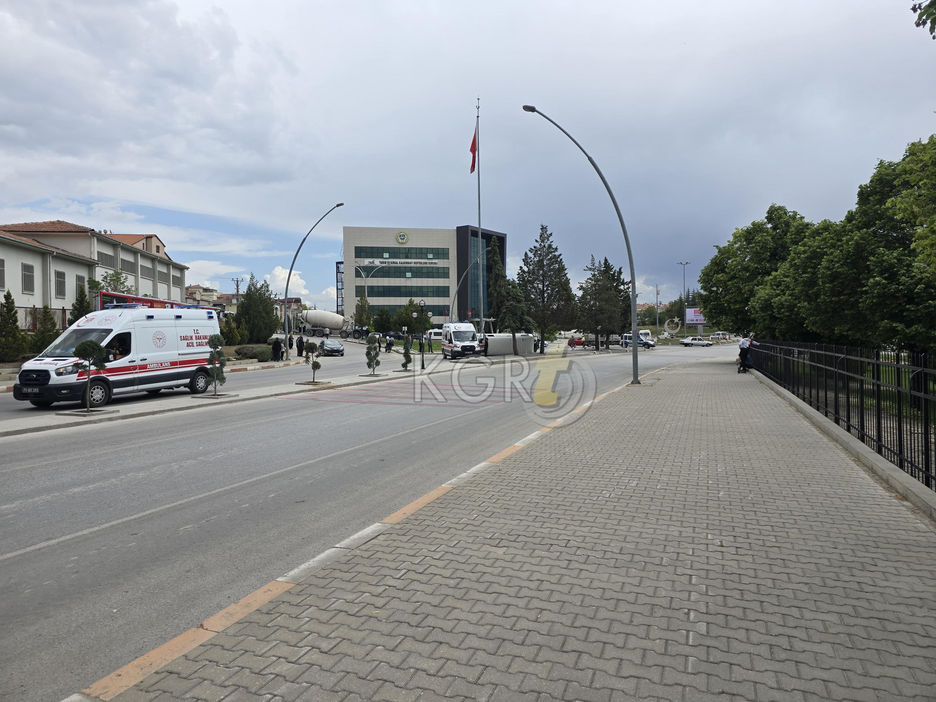 Karaman Valilik Kavşağı Kaza Yaralılar Var6