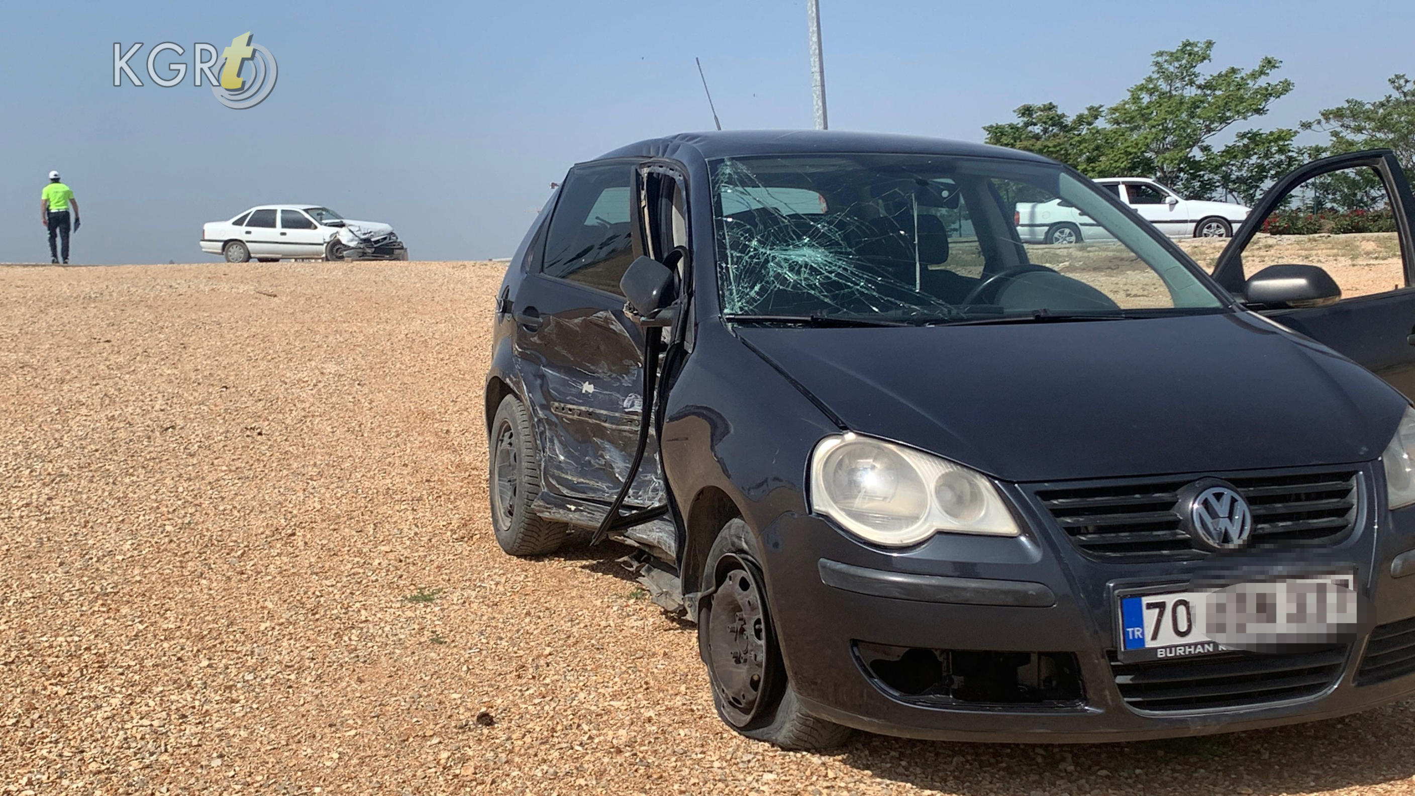 Karamanda 2 Otomobil Carpisti Biri 40 Metre Ileride Durabildi 2 Yarali1