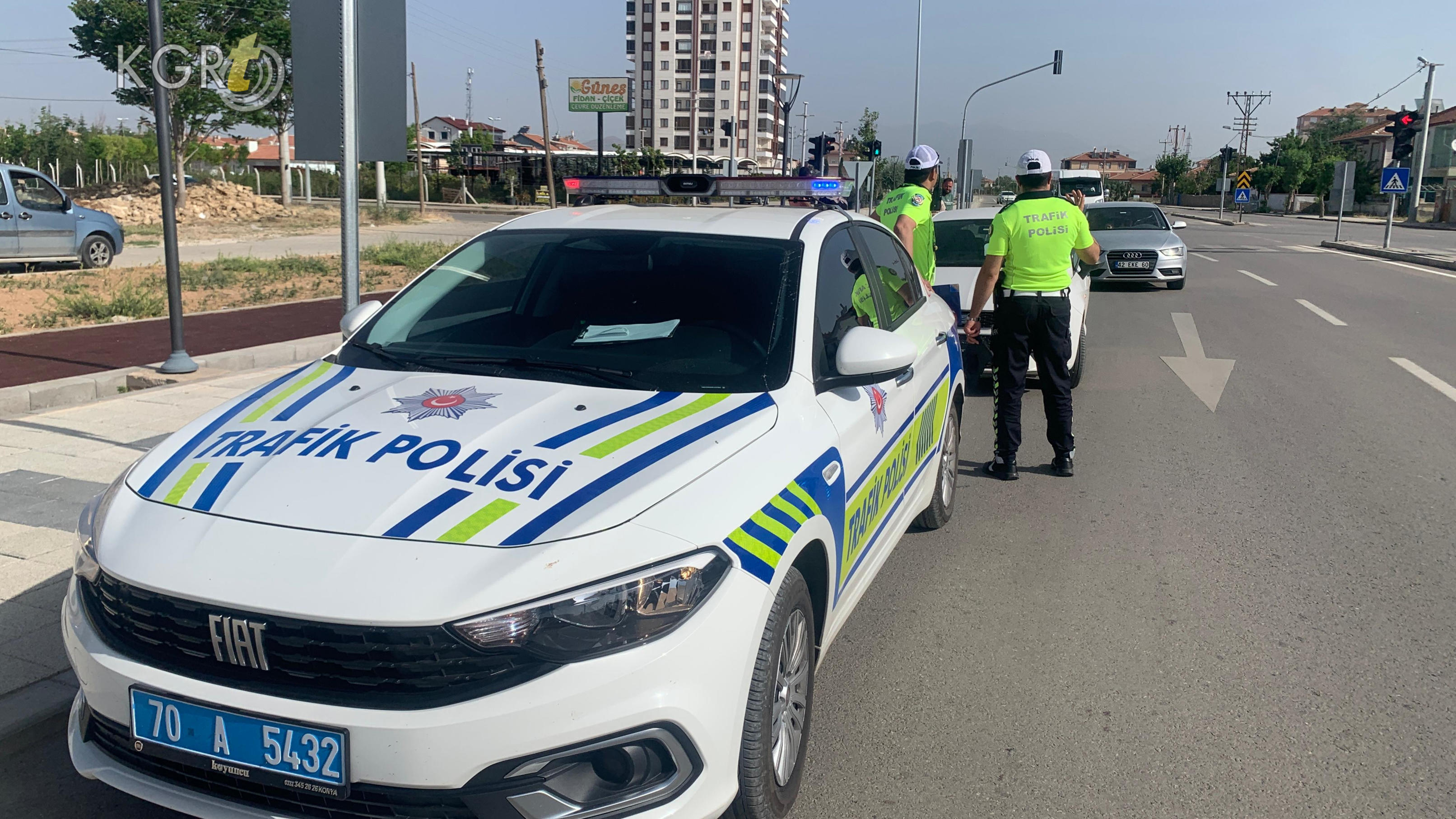 Karamanda Elektrikli Bisikletle Otomobil Carpisti 2 Yarali5