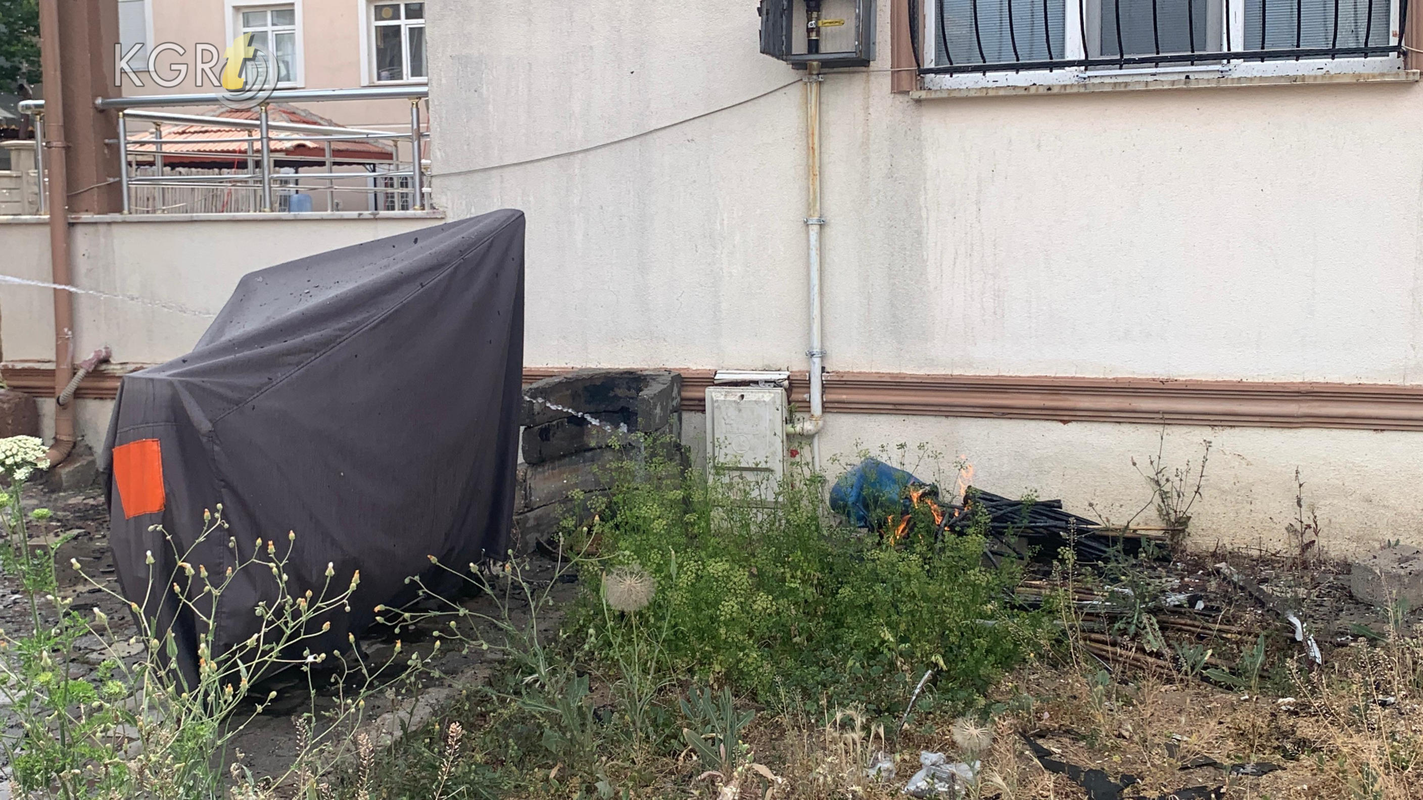 Karamanda Esinden Bosanan Ofkeli Koca Evi Atese Verdi4