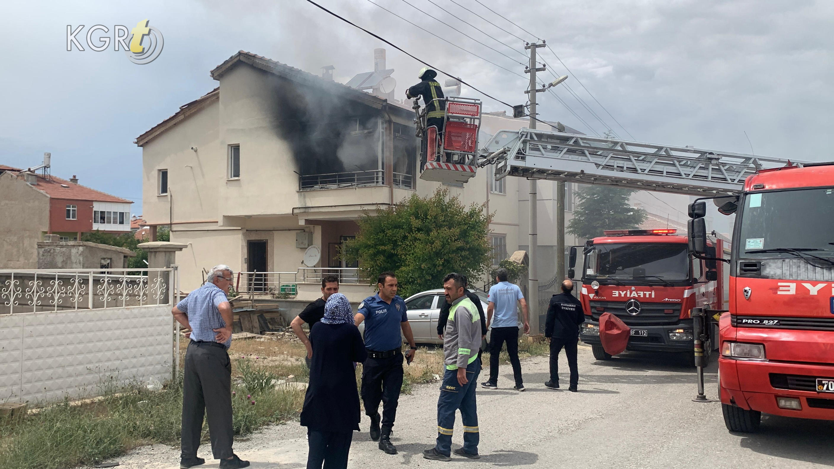 Karamanda Esinden Bosanan Ofkeli Koca Evi Atese Verdi7